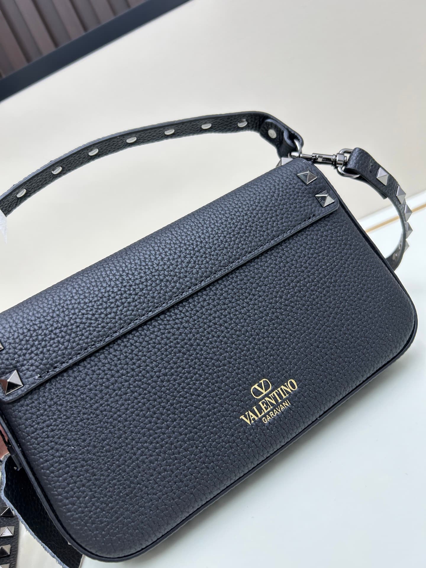 C8284 New model • Detachable shoulder strap — image 4