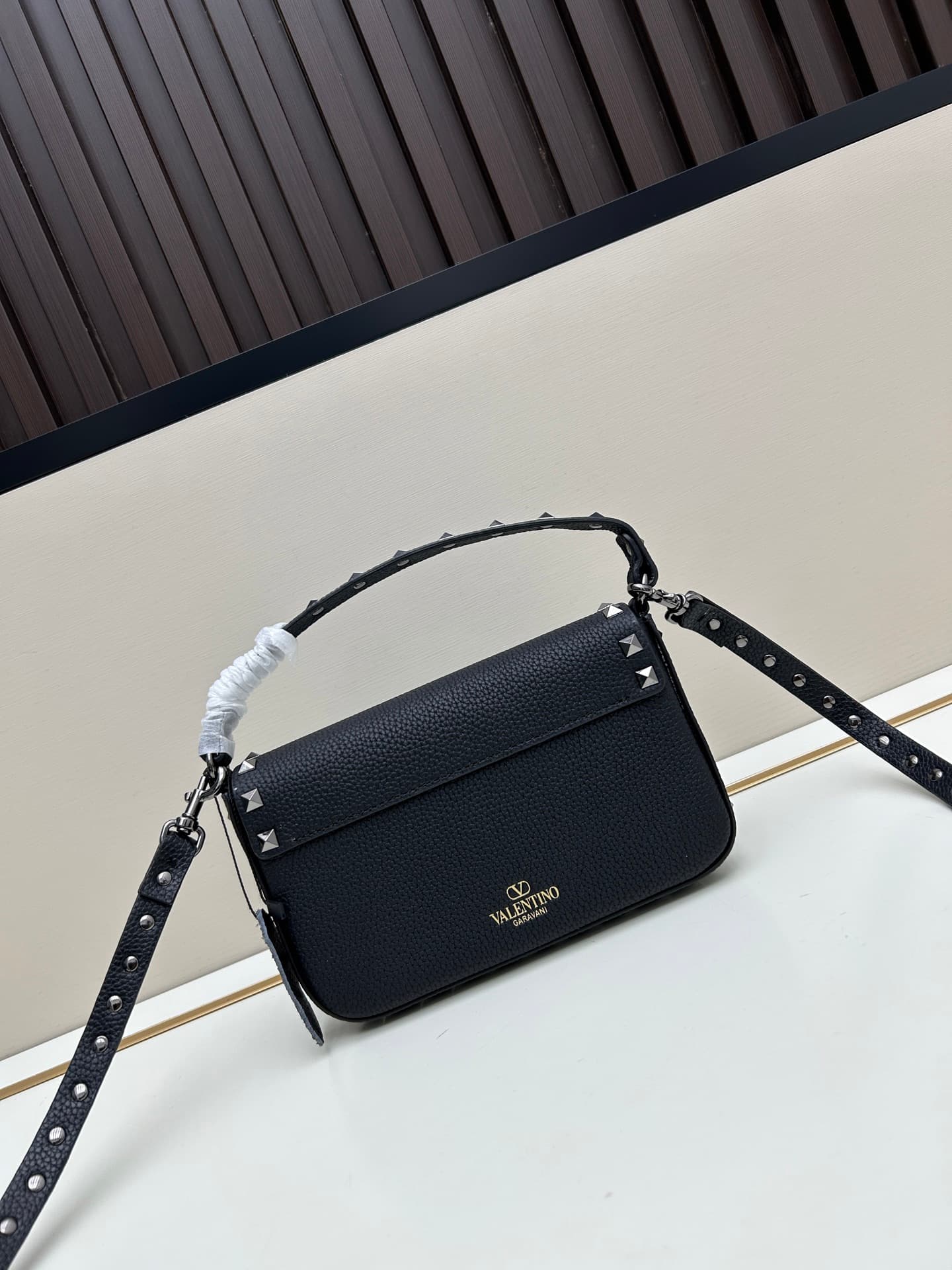 C8284 New model • Detachable shoulder strap — image 2