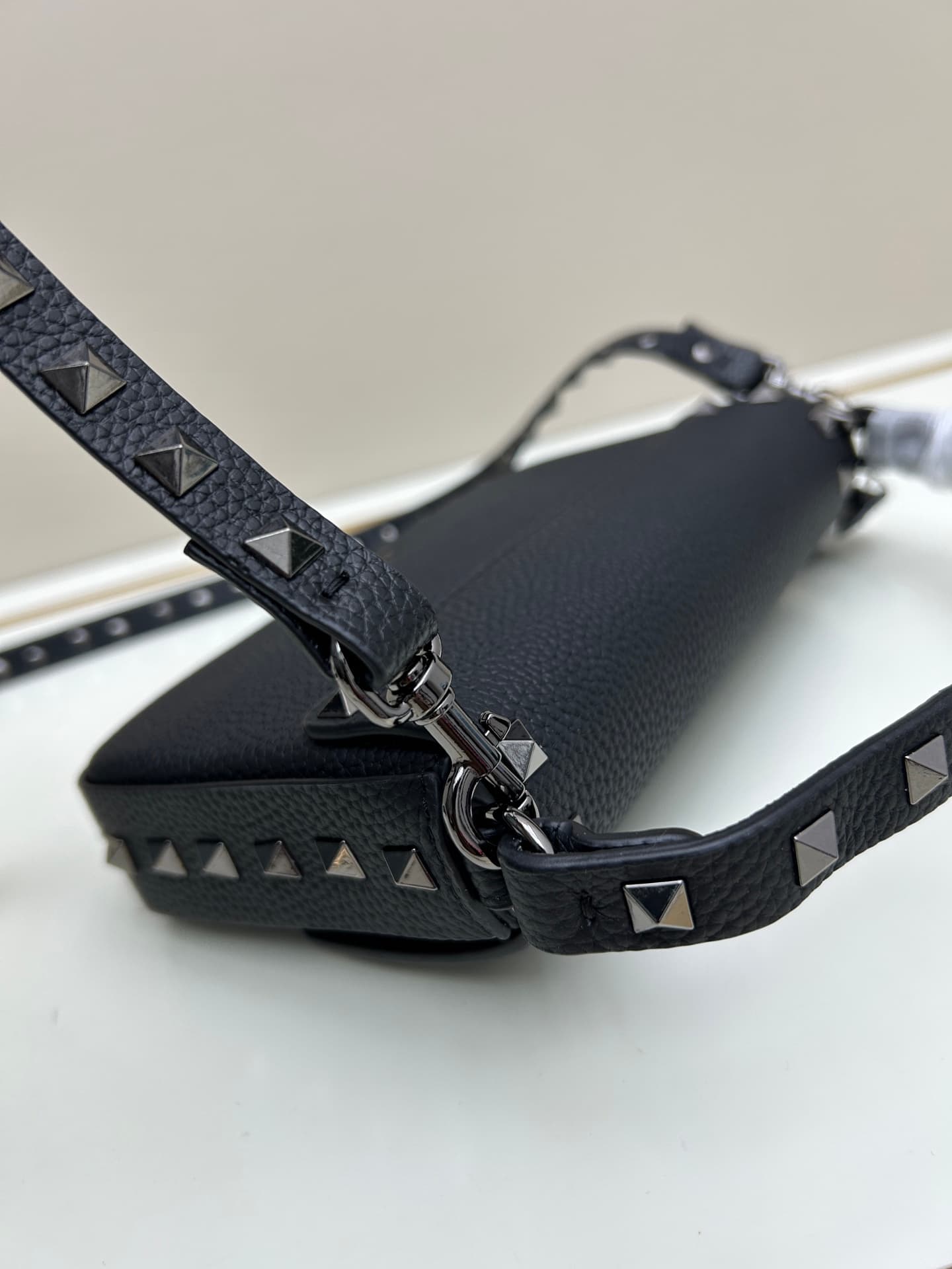 C8284 New model • Detachable shoulder strap — image 6