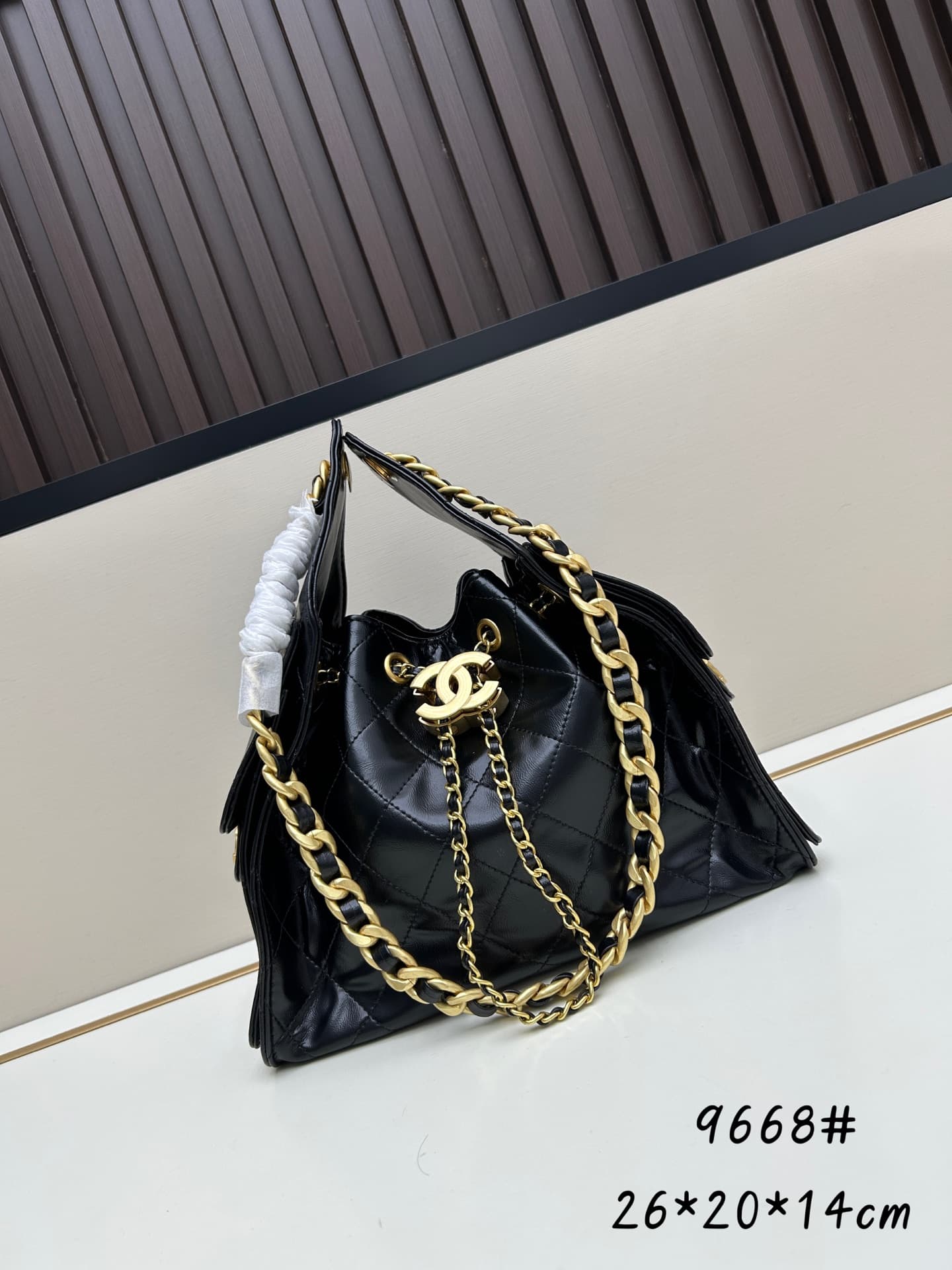 C827 New model 💰 Chanel 25 handbag |||| The new “Chanel 25bag” bag is another “It Bag” after Chanel 22bag! It features a classic and practical design, incorporating the three iconic elements of the brand: chevron-stitched patterns, leather straps, and dou — image 7