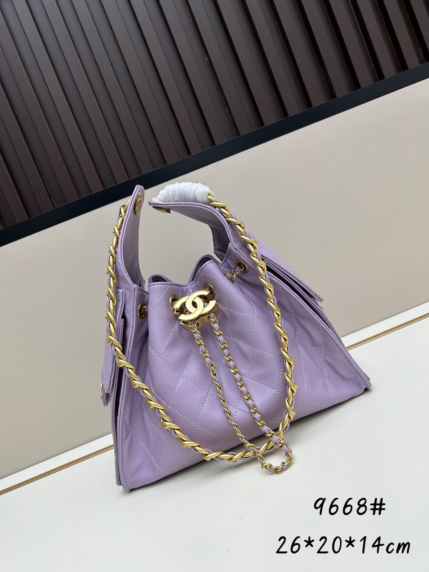 C827 New model 💰 Chanel 25 handbag |||| The new “Chanel 25bag” bag is another “It Bag” after Chanel 22bag! It features a classic and practical design, incorporating the three iconic elements of the brand: chevron-stitched patterns, leather straps, and dou — image 4