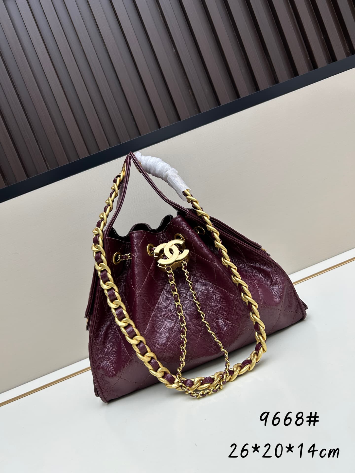 C827 New model 💰 Chanel 25 handbag |||| The new “Chanel 25bag” bag is another “It Bag” after Chanel 22bag! It features a classic and practical design, incorporating the three iconic elements of the brand: chevron-stitched patterns, leather straps, and dou — image 3