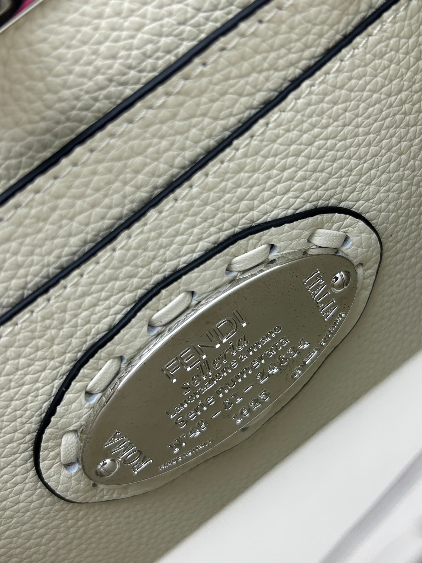 C2981 Box with 400, Fendi Peekaboo kitten bag — image 8