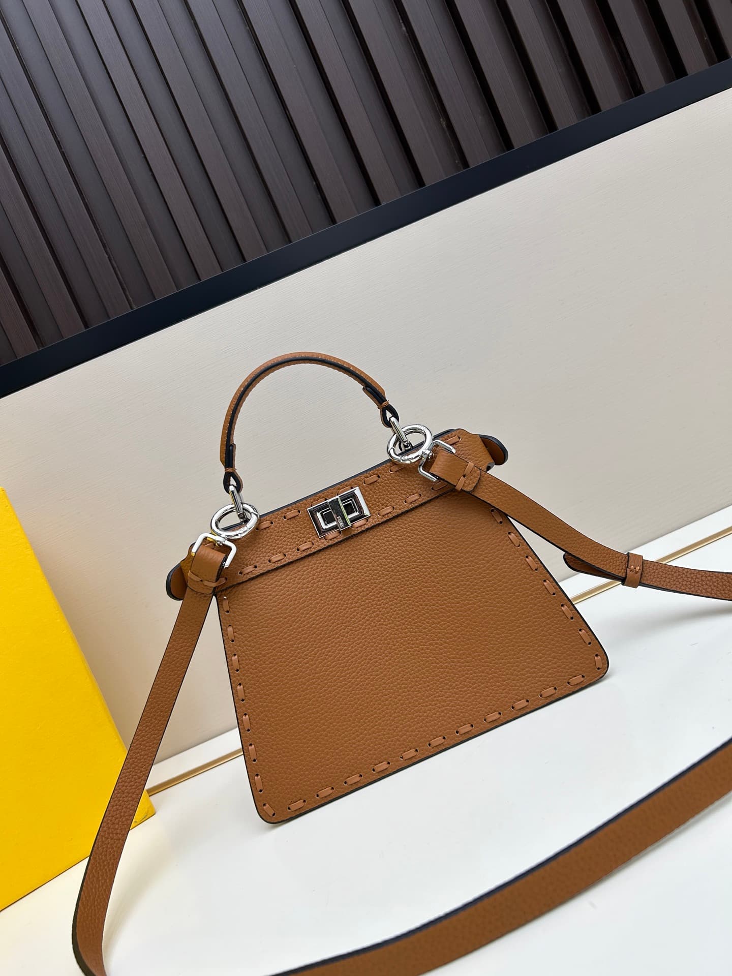 C2980 Box with 400, Fendi Peekaboo kitten bag — image 3