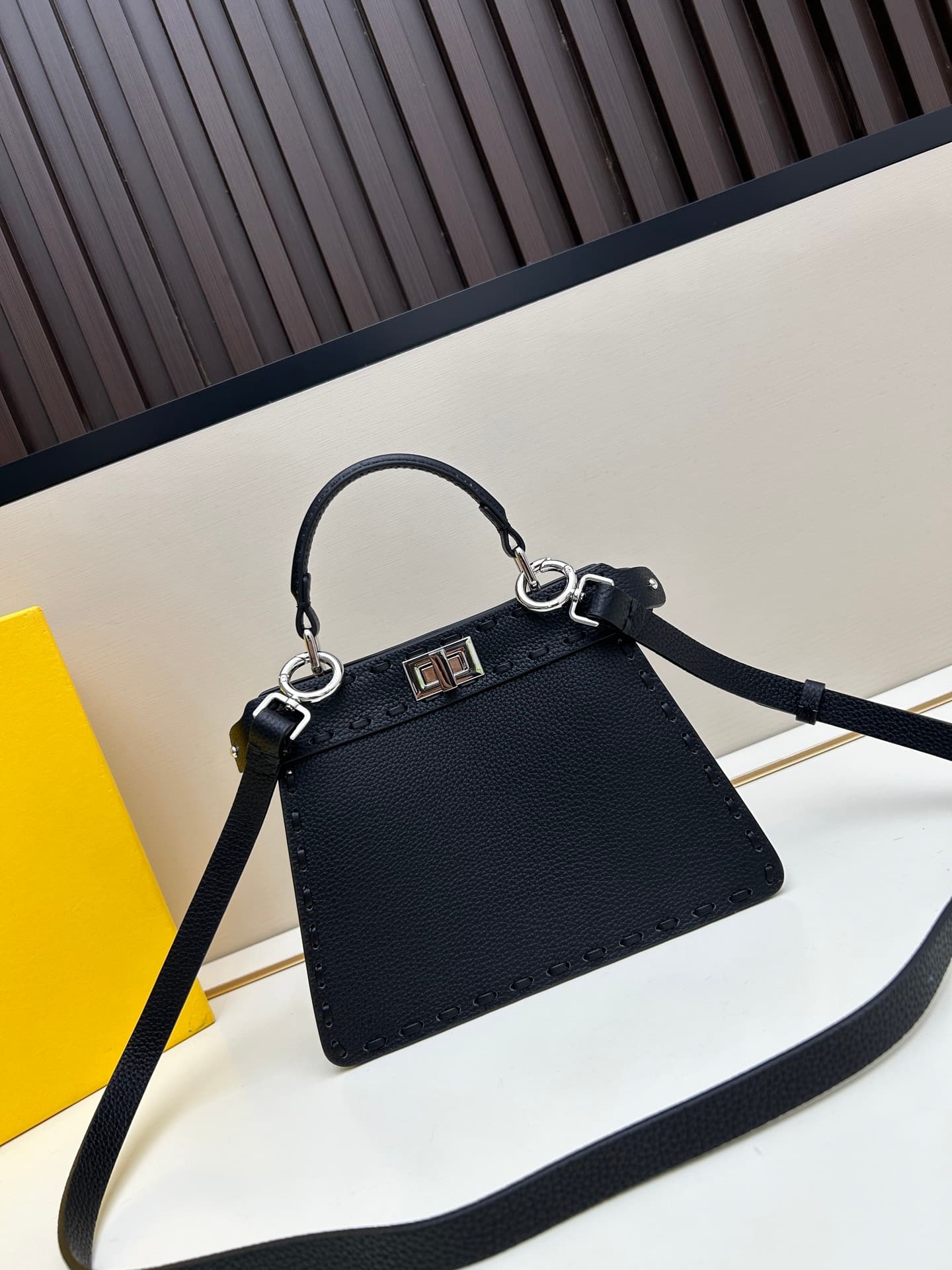 C2973 Box with 400, Fendi Peekaboo kitten bag — image 3