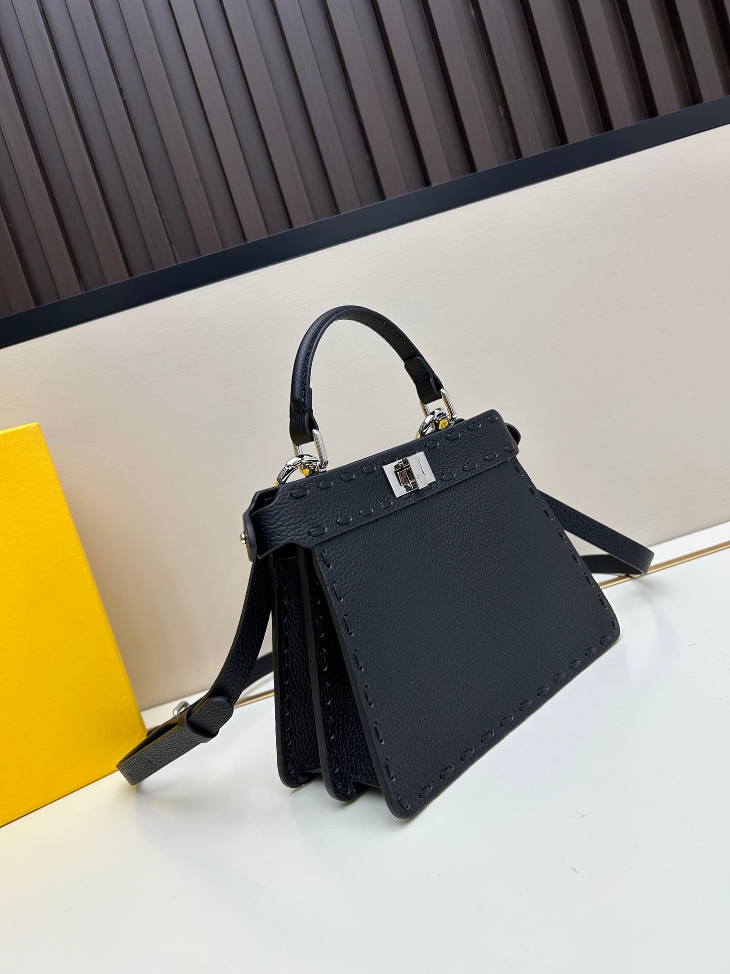 C2973 Box with 400, Fendi Peekaboo kitten bag — image 2
