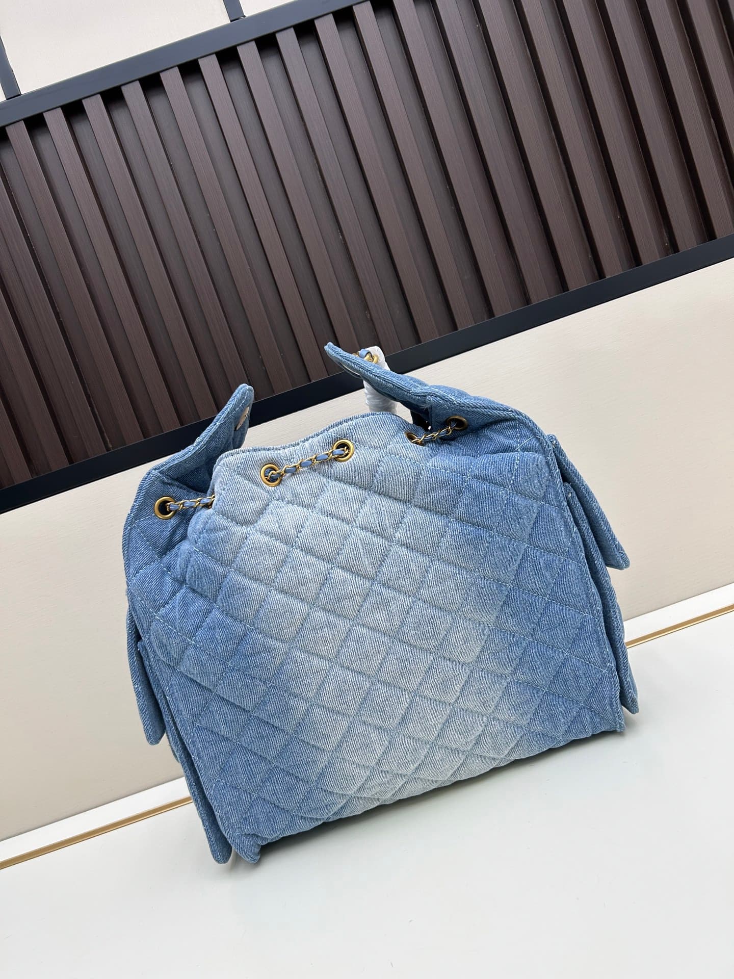 C836 New model 💰 Imported Chanel backpack 25|||The new “Chanel 25bag” backpack is another “It Bag” following Chanel 22bag! Its design is classic and practical, retaining the three iconic elements of the brand: chevron-stitched seams, leather straps, and d — image 2