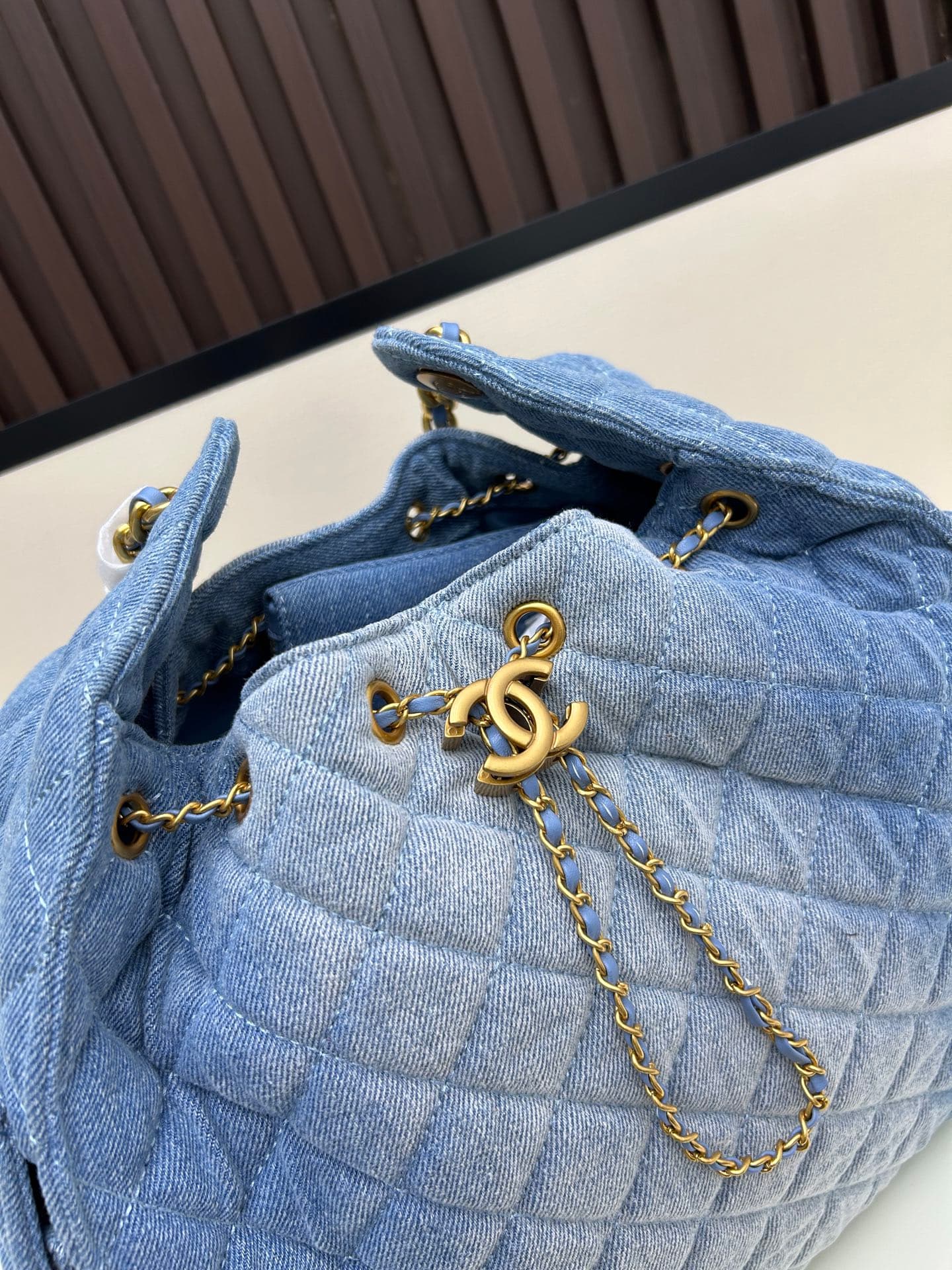 C836 New model 💰 Imported Chanel backpack 25|||The new “Chanel 25bag” backpack is another “It Bag” following Chanel 22bag! Its design is classic and practical, retaining the three iconic elements of the brand: chevron-stitched seams, leather straps, and d — image 3