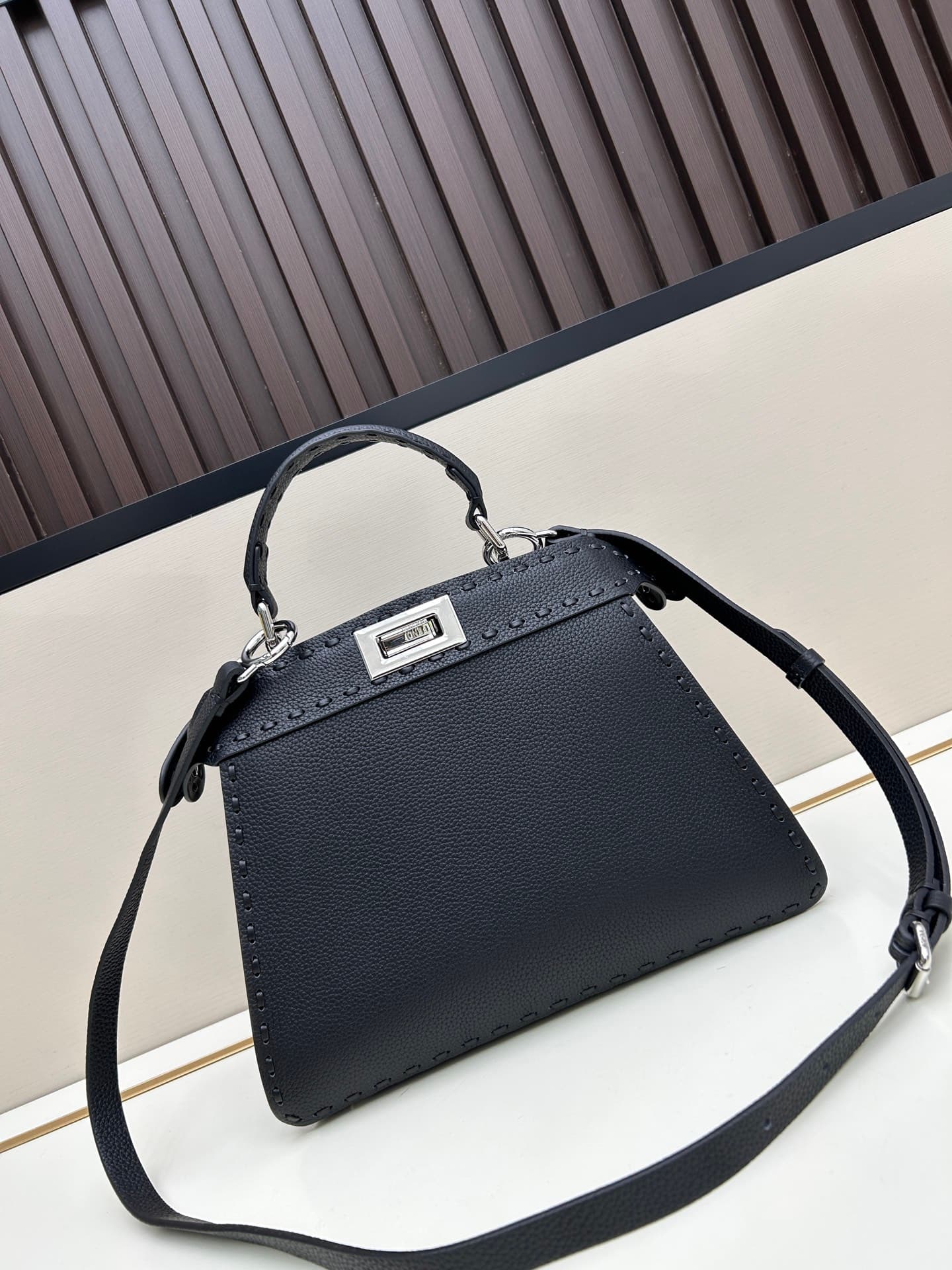 C2964 Fendi Peekaboo kitten bag — image 3