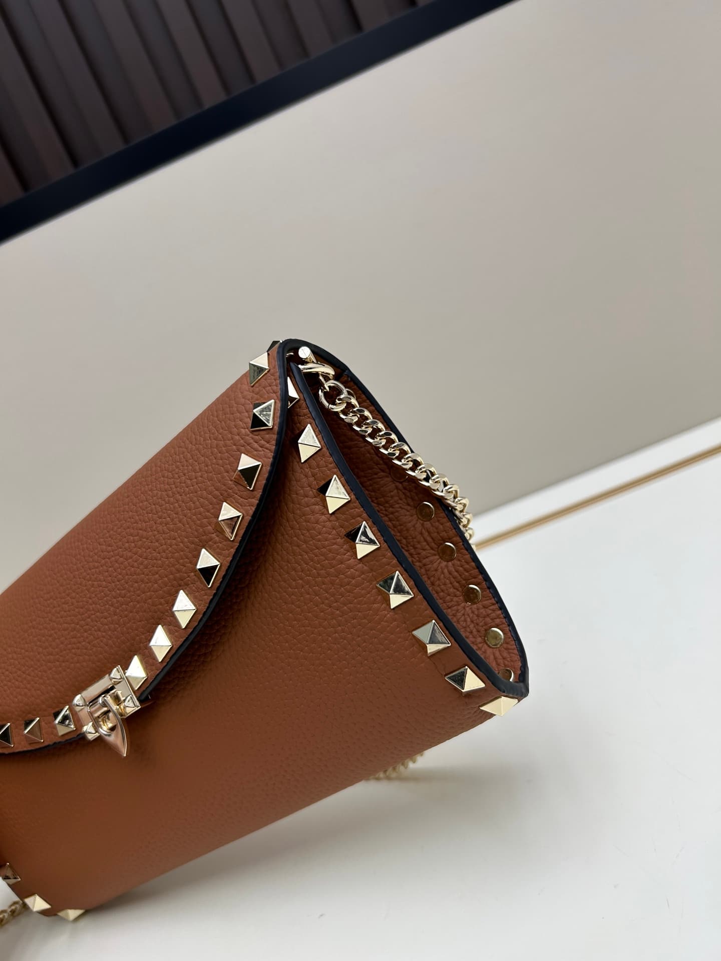 C8292 Garavani Rockstud Mini leather crossbody bag, featuring the iconic hook closure design — image 4