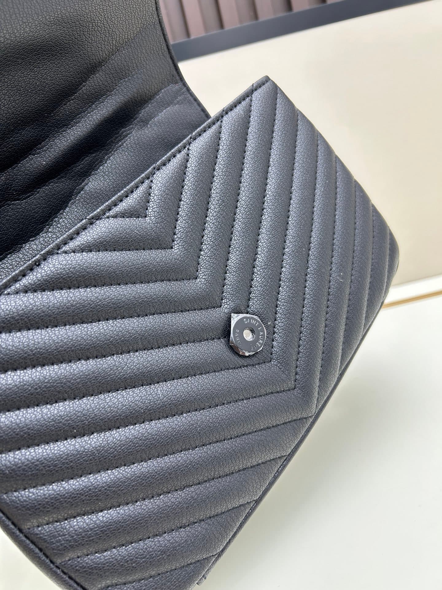 C8735 The new St. Laurent classic postman bag is a timeless fashion item🌟|||🔥 This classic St. Laurent postman bag is truly a leader in the fashion world! It seems to instantly turn you into a fashion expert!😍 — image 8