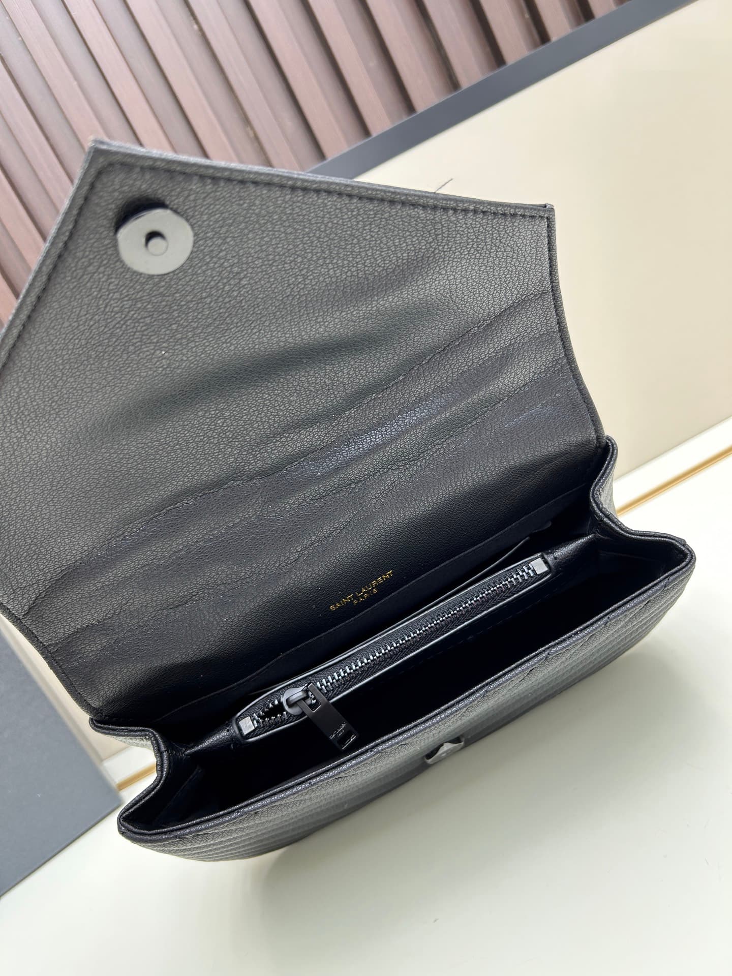 C8735 The new St. Laurent classic postman bag is a timeless fashion item🌟|||🔥 This classic St. Laurent postman bag is truly a leader in the fashion world! It seems to instantly turn you into a fashion expert!😍 — image 7