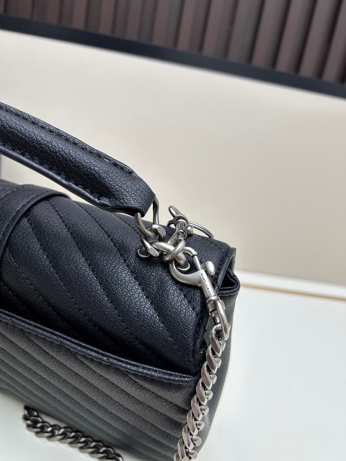 C8733 The new St. Laurent classic postman bag is a true icon in the fashion world🌟|||🔥 This classic St. Laurent postman bag is truly a leader in the fashion industry! It seems to instantly transform you into a fashion expert!😍 — image 6