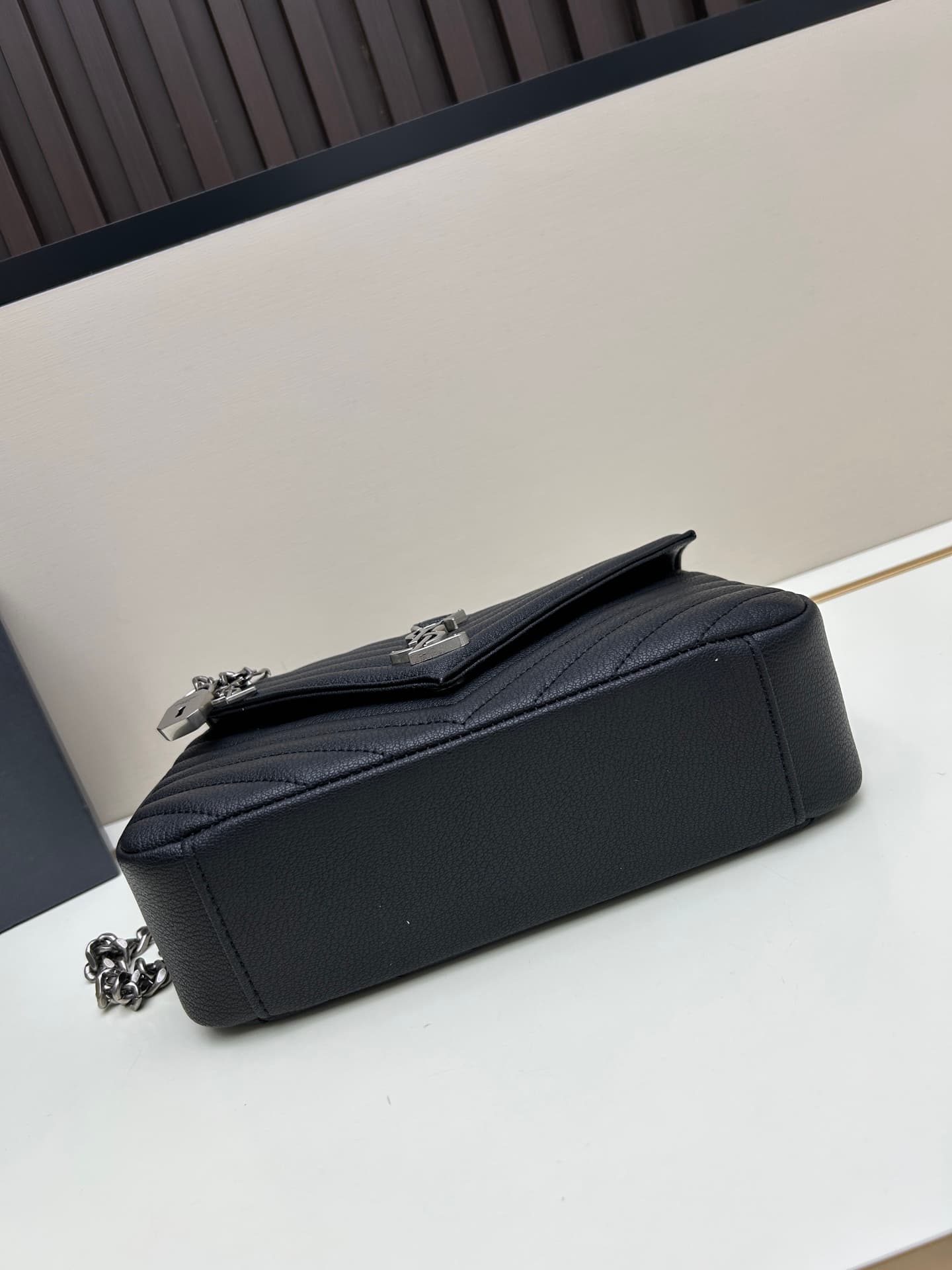 C8733 The new St. Laurent classic postman bag is a true icon in the fashion world🌟|||🔥 This classic St. Laurent postman bag is truly a leader in the fashion industry! It seems to instantly transform you into a fashion expert!😍 — image 5