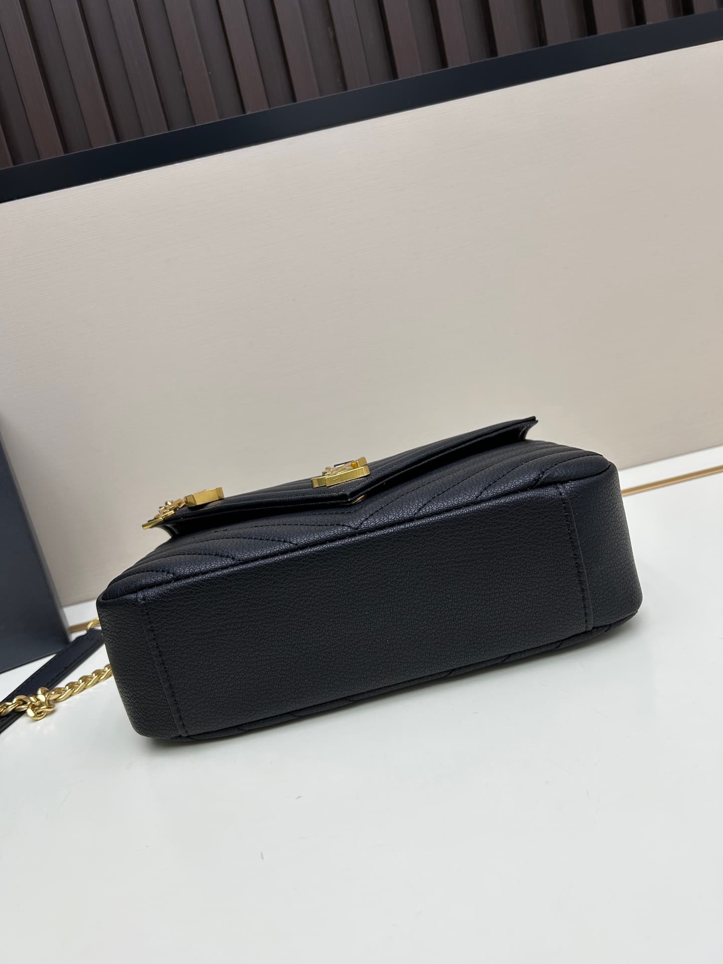 C8732 The new version of the Saint Laurent classic postman bag is a true icon in the fashion world🌟|||🔥 This classic Saint Laurent postman bag is truly a leader in the fashion industry! It seems to instantly transform you into a fashion expert!😍 — image 5