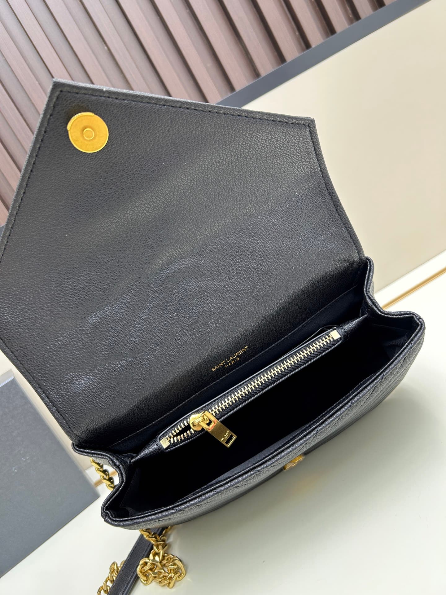 C8732 The new version of the Saint Laurent classic postman bag is a true icon in the fashion world🌟|||🔥 This classic Saint Laurent postman bag is truly a leader in the fashion industry! It seems to instantly transform you into a fashion expert!😍 — image 7