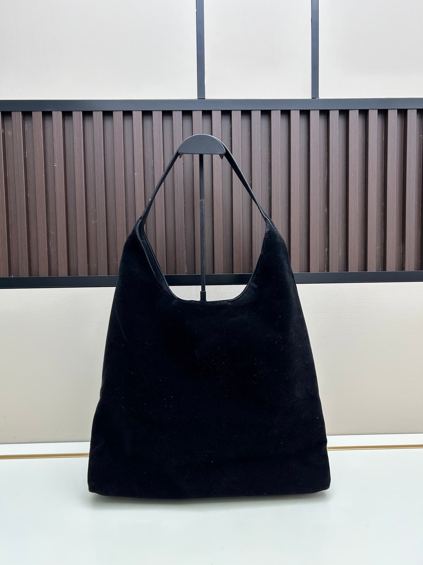 C8727 New models with leather cases 💰 Collection of suede items: Bea, Hobo, Jamie. Saint Laurent bags with soft suede and cotton textures; they create a unique style when worn together. The combination of suede and cotton adds more depth to the outfit. Th — image 2