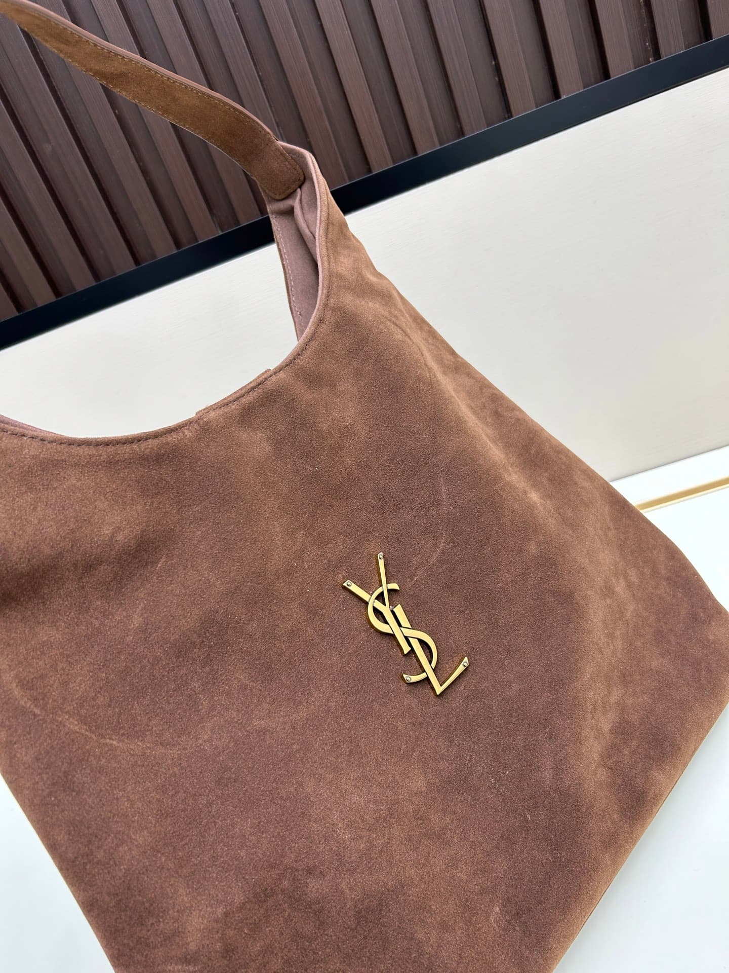 C8725 New model bags💰 Collection of suede items: Bea, Hobo, Jamie. Saint Laurent bags with soft suede and velvet textures, as well as bucket-shaped bags. They give a unique style; pairing them with suede or velvet textures creates more layers in the outfi — image 4