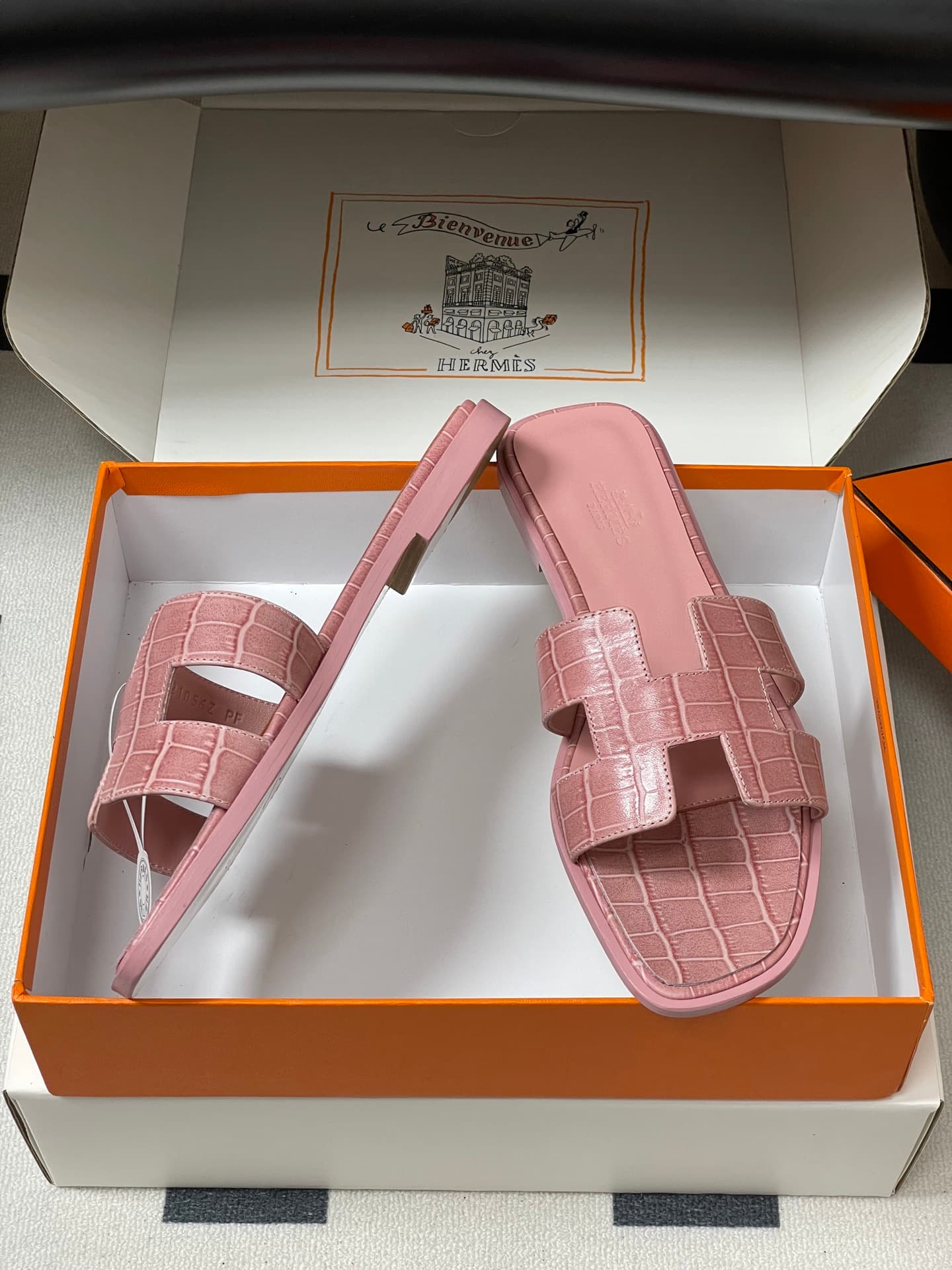 D8108 – Top-quality products (come with high-end packaging boxes/sashes) — image 6