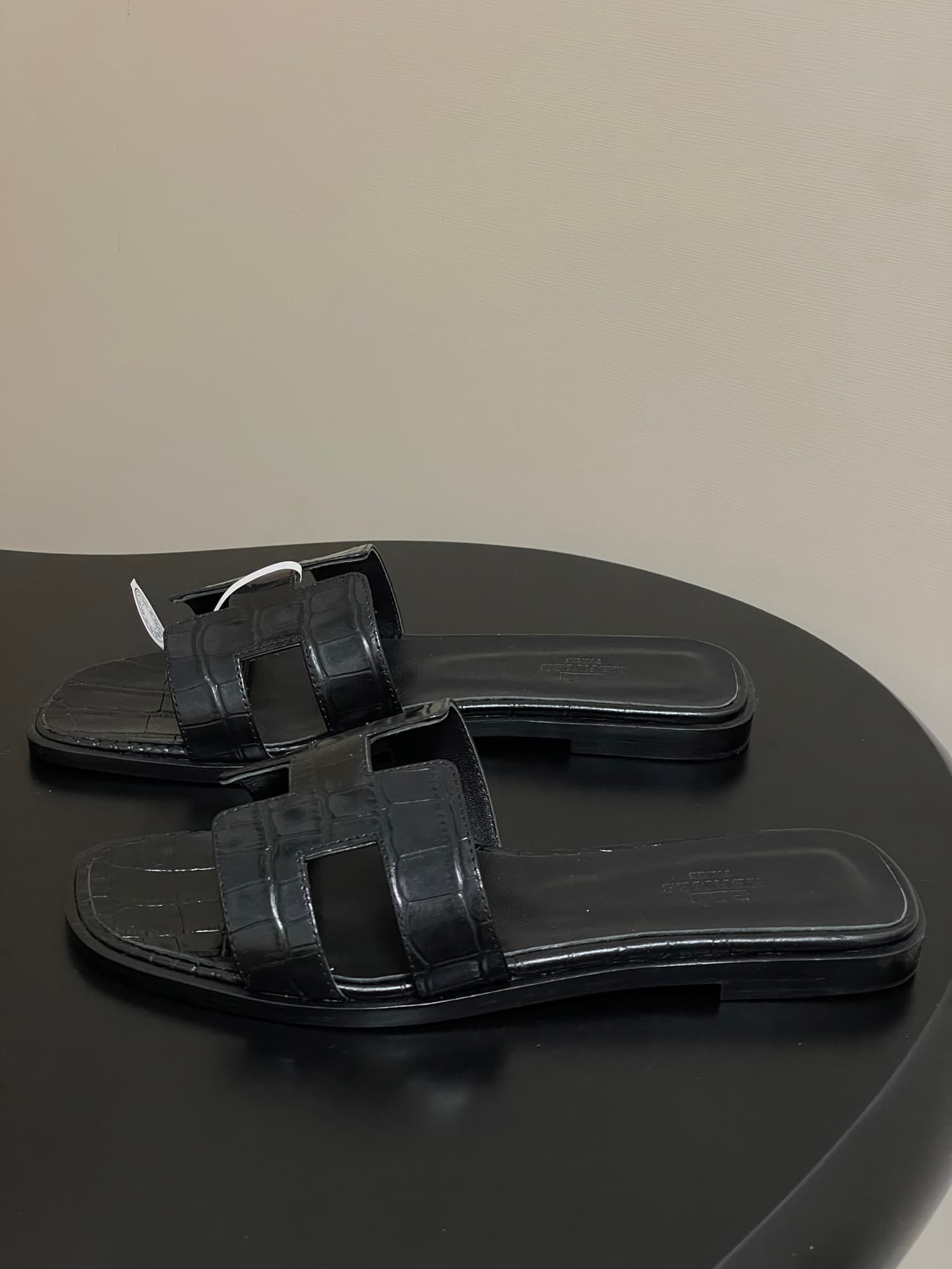 D8105 – Top-quality products (come with high-end gift boxes or scarves) — image 3
