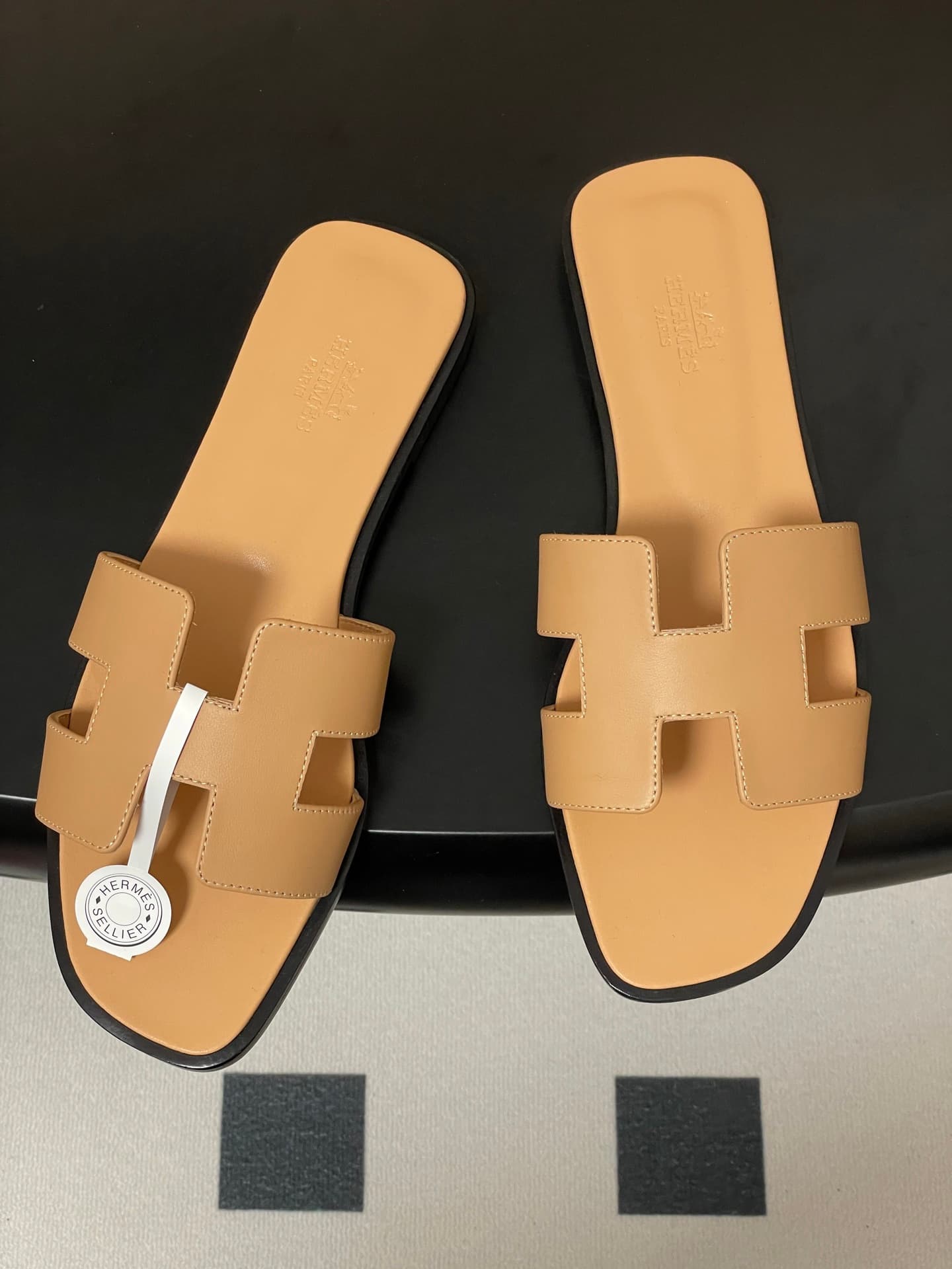 D8096 – Top-quality products (wrapped in high-end packaging boxes or scarves) — image 2