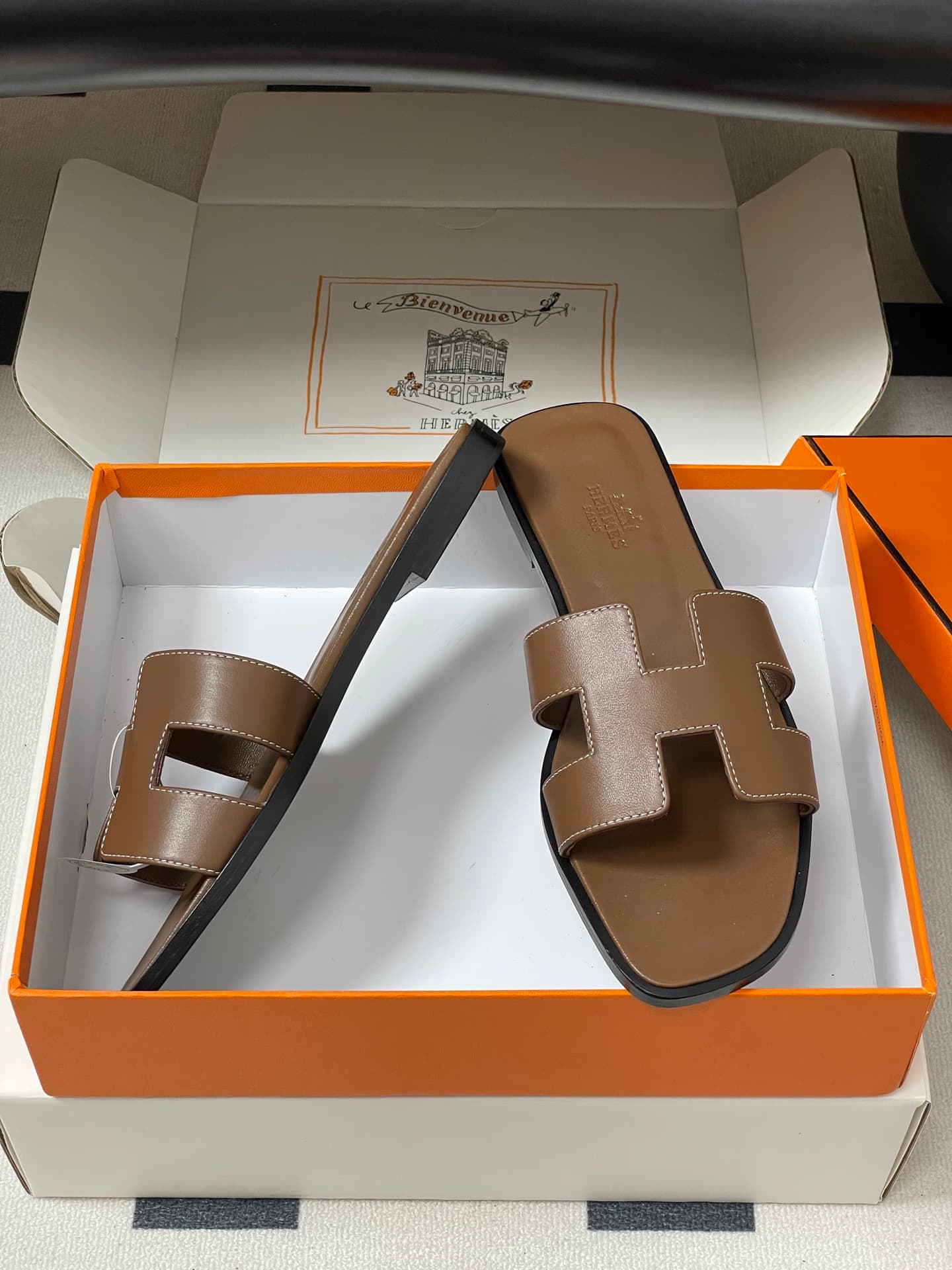 D8095 – Top-quality (come with high-end gift boxes/scarves) — image 6
