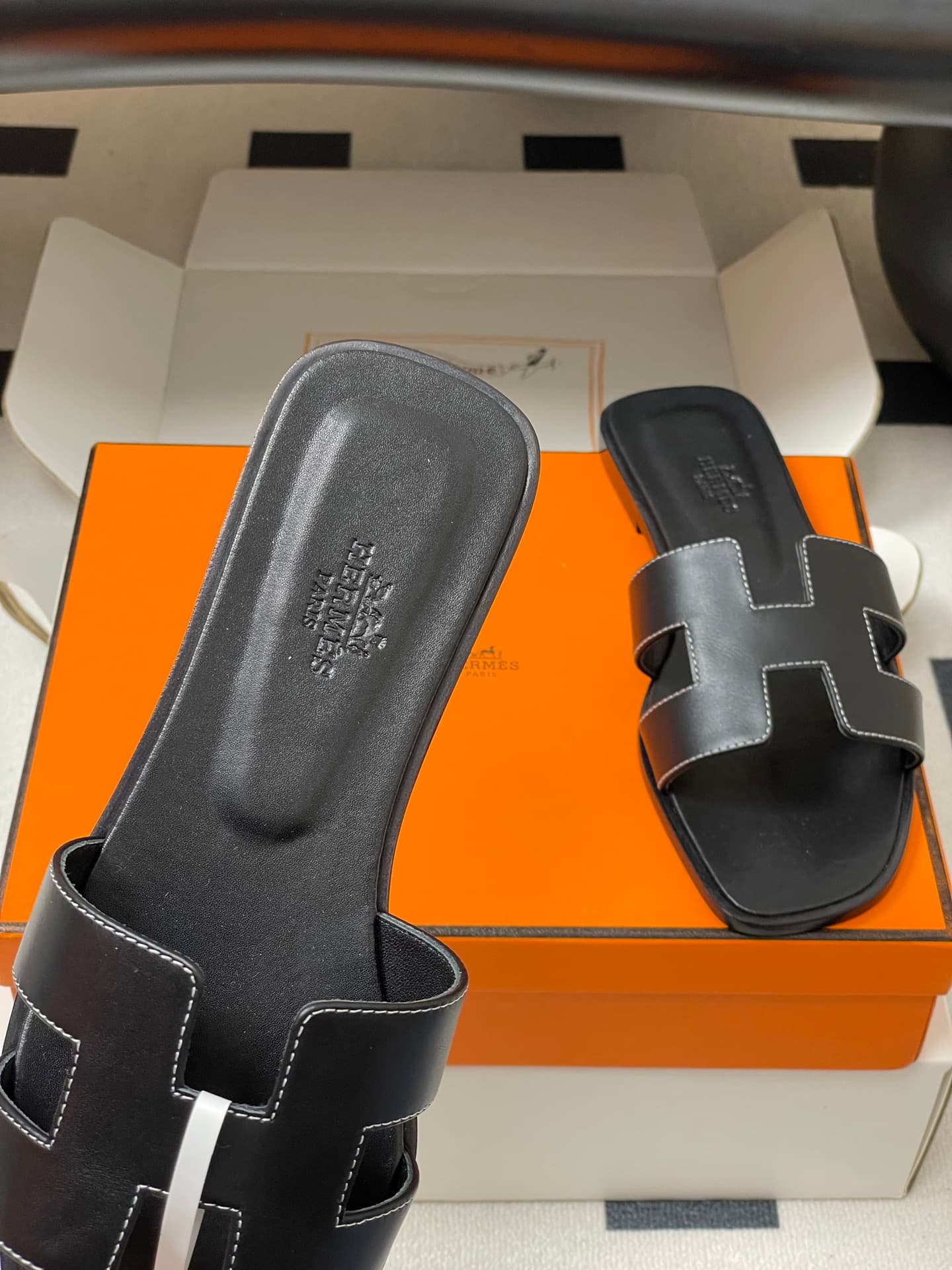 D8083 – Top-quality products (wrapped in high-end gift boxes or scarves) — image 7