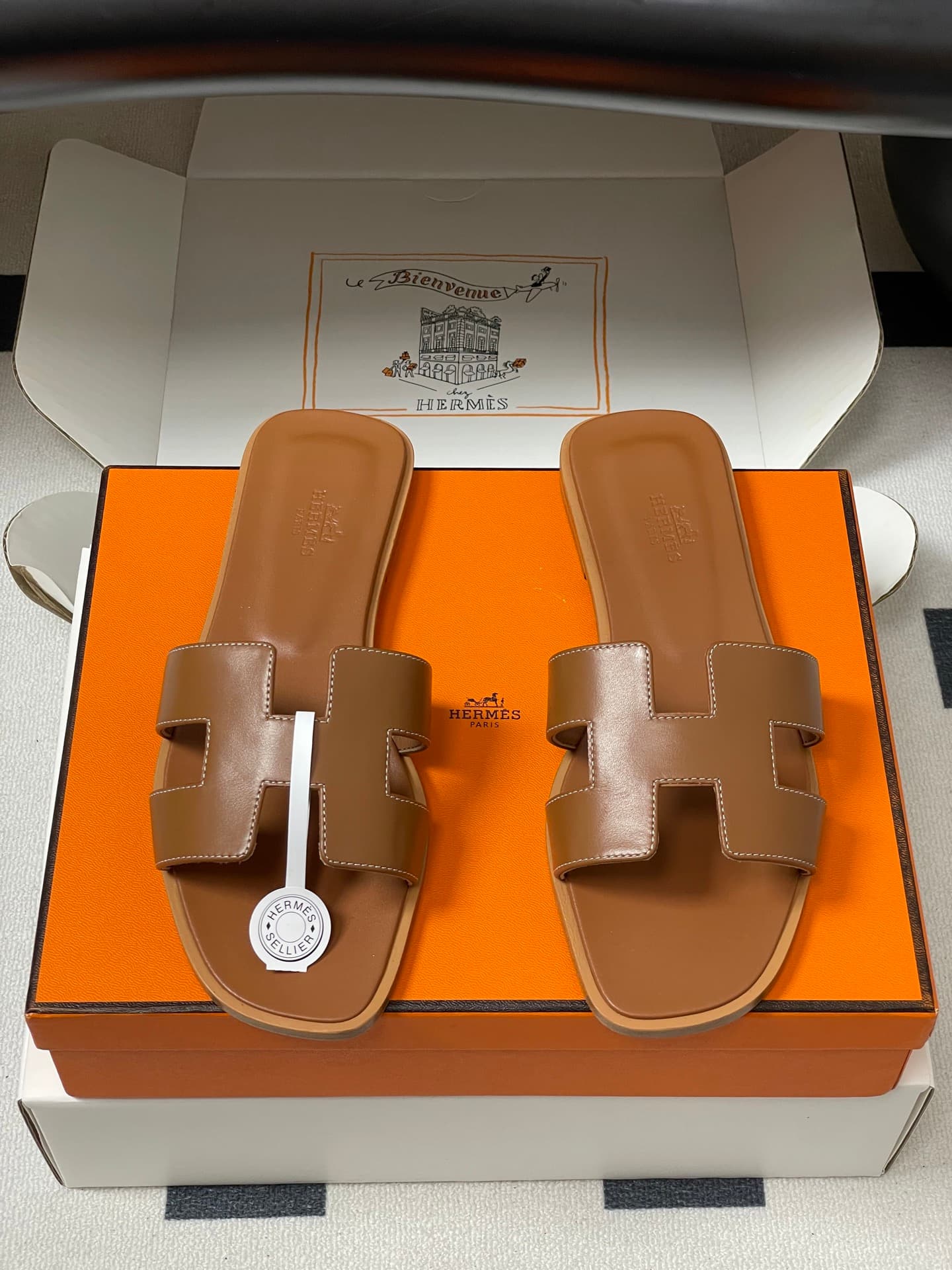 D8087 – Top-quality products (wrapped in high-end gift boxes or scarves) — image 5