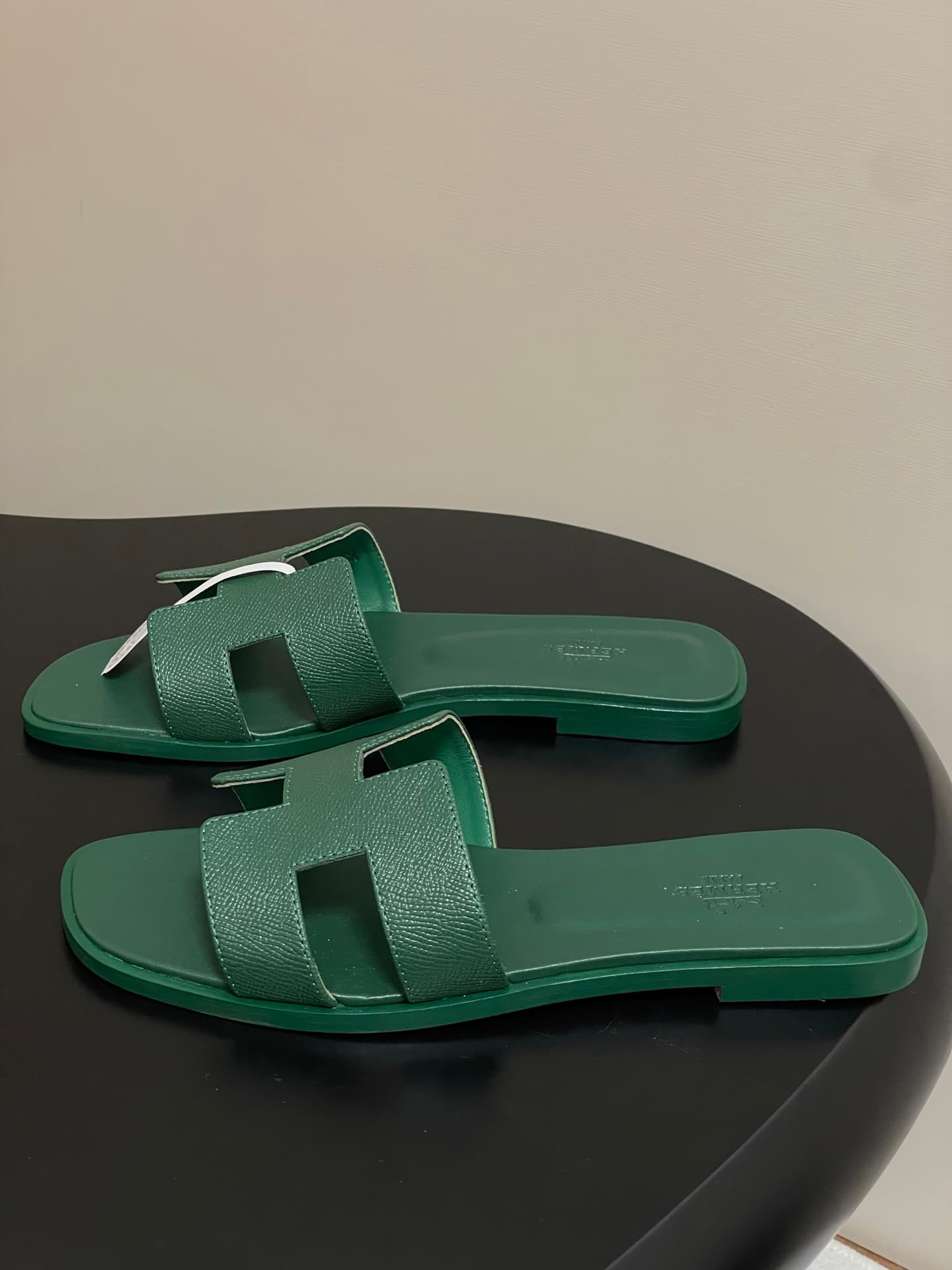 D8085 – Top-quality quality (come with high-end travel cases/scarves) — image 3