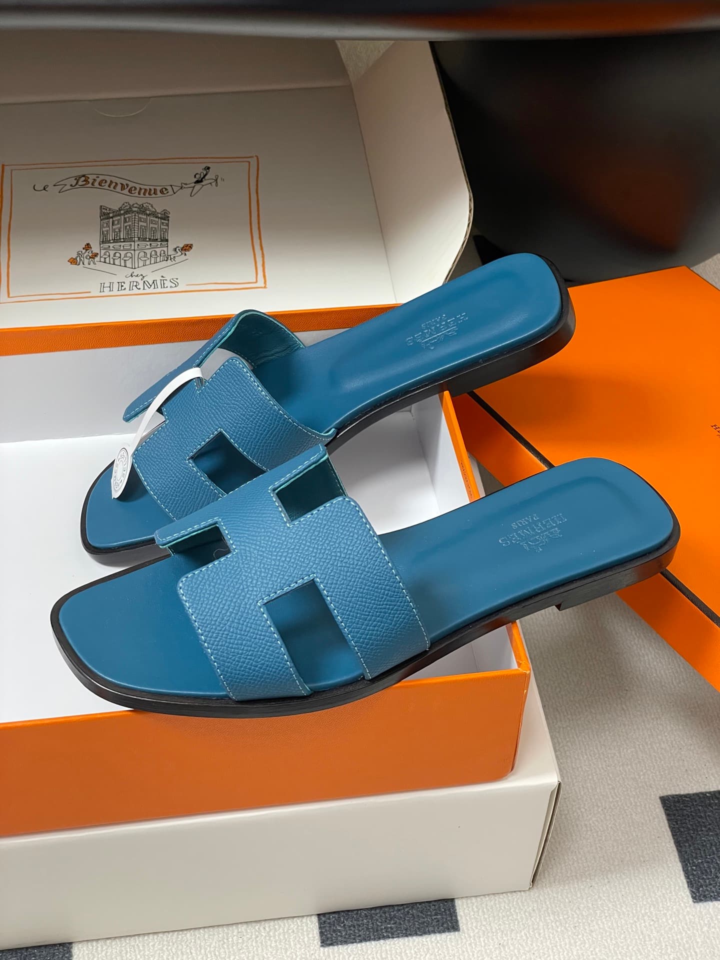 D8081 – Top-quality products (come with high-end packaging boxes/sashes) — image 4