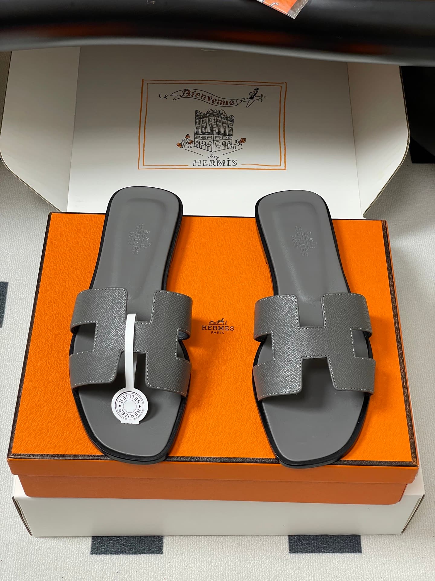 D8078 – Top-quality products (wrapped in high-end gift boxes or scarves) — image 5