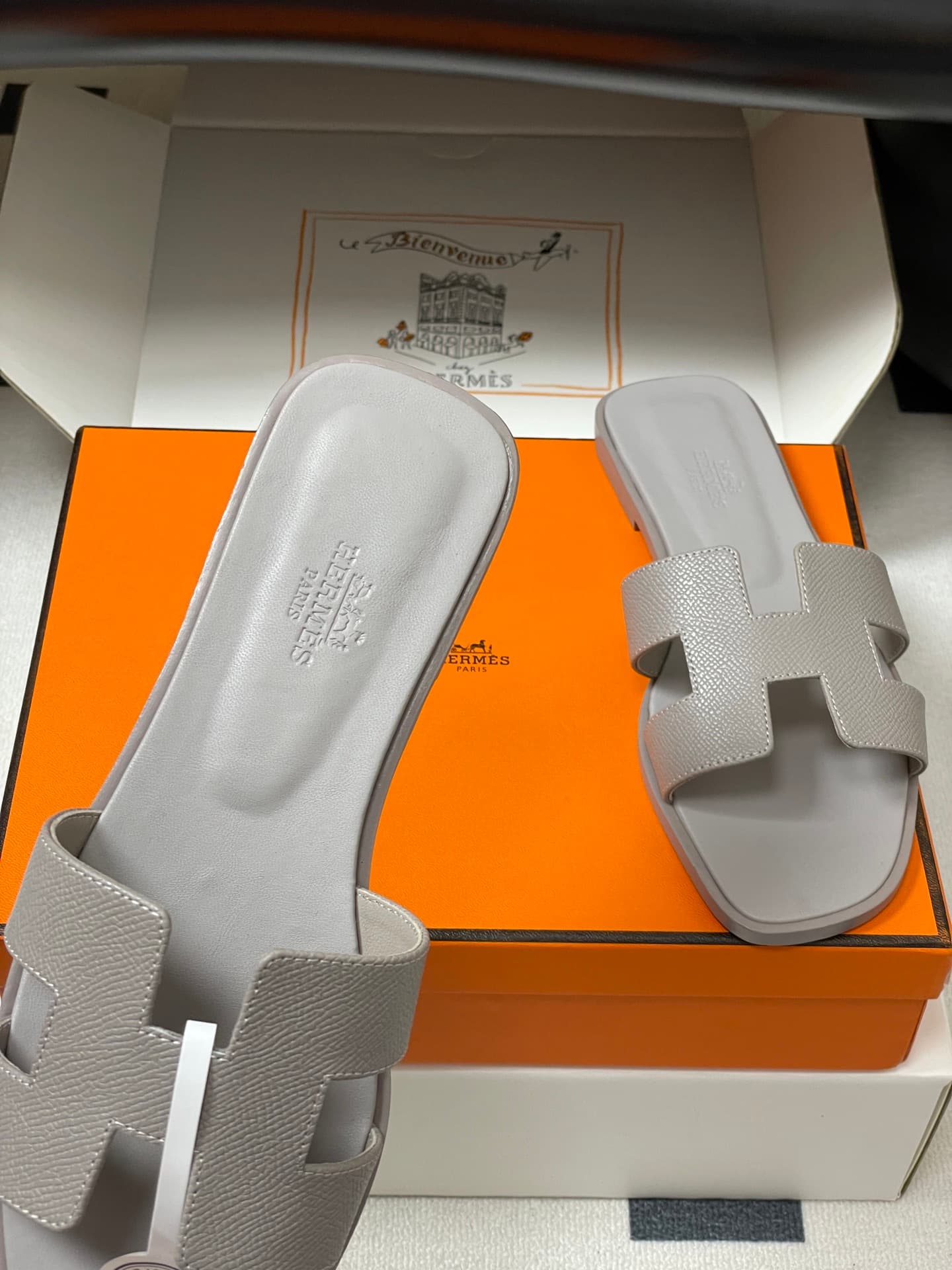 D8077 – Top-quality (wrapped in high-end luggage boxes or scarves) — image 7