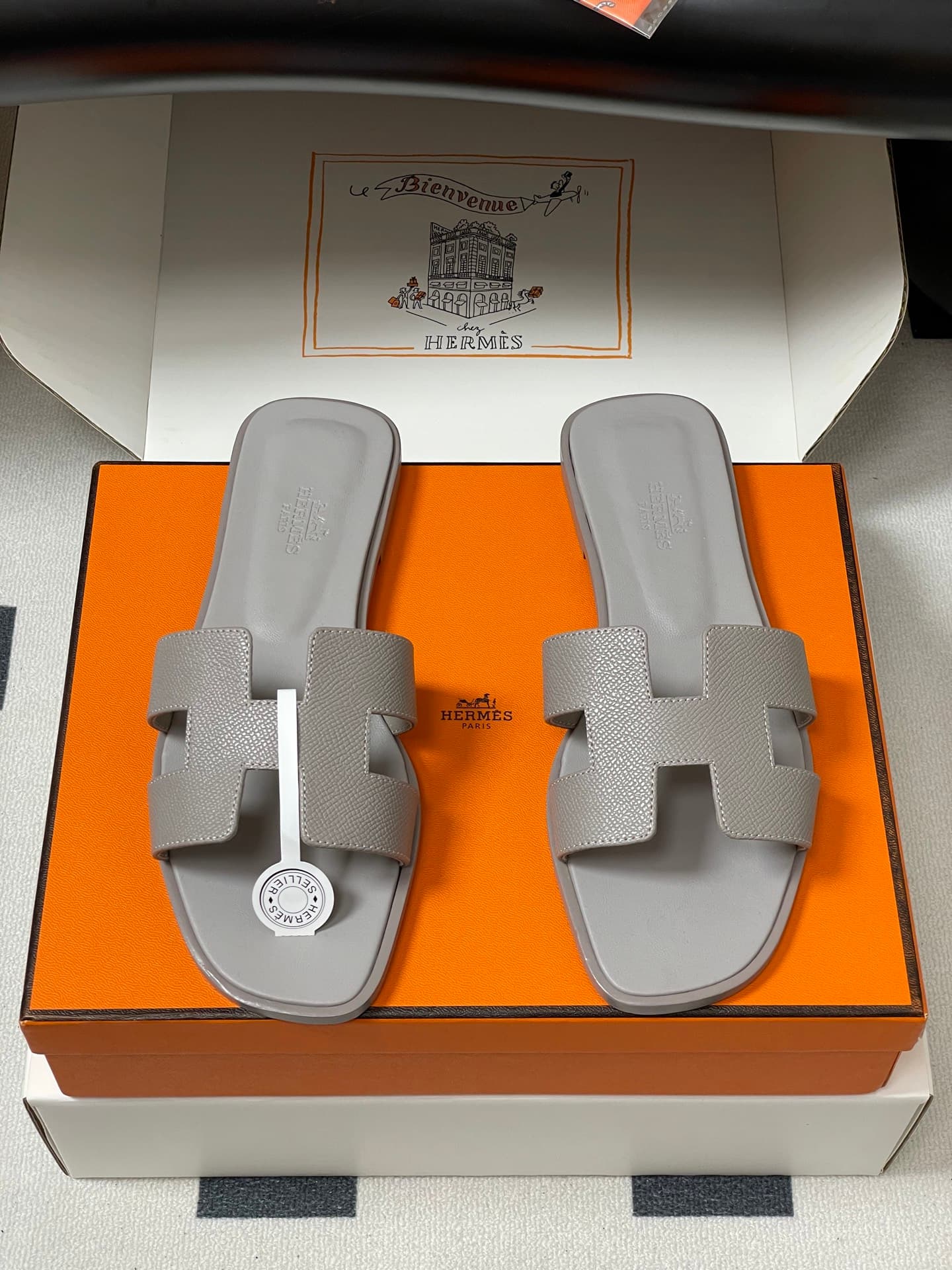 D8077 – Top-quality (wrapped in high-end luggage boxes or scarves) — image 5