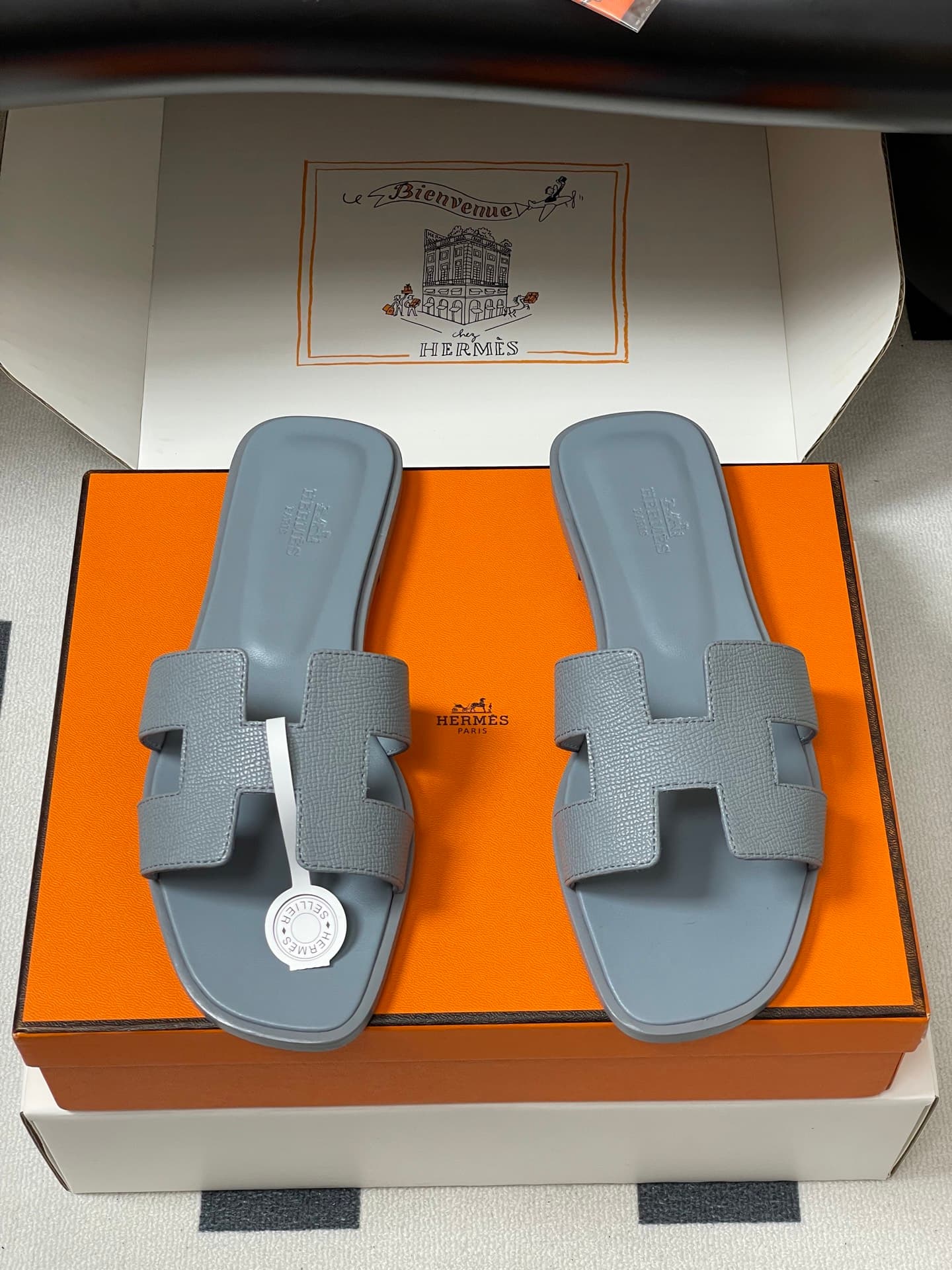 D8075 – Top-quality (come with high-end gift boxes or scarves) — image 5
