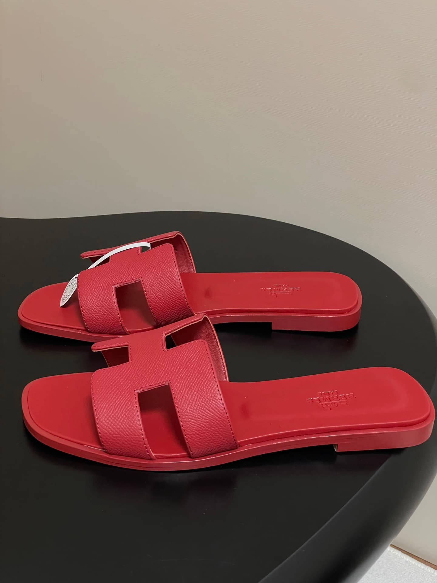 D8067 – Top-quality products (come with high-end packaging boxes and scarves) — image 3