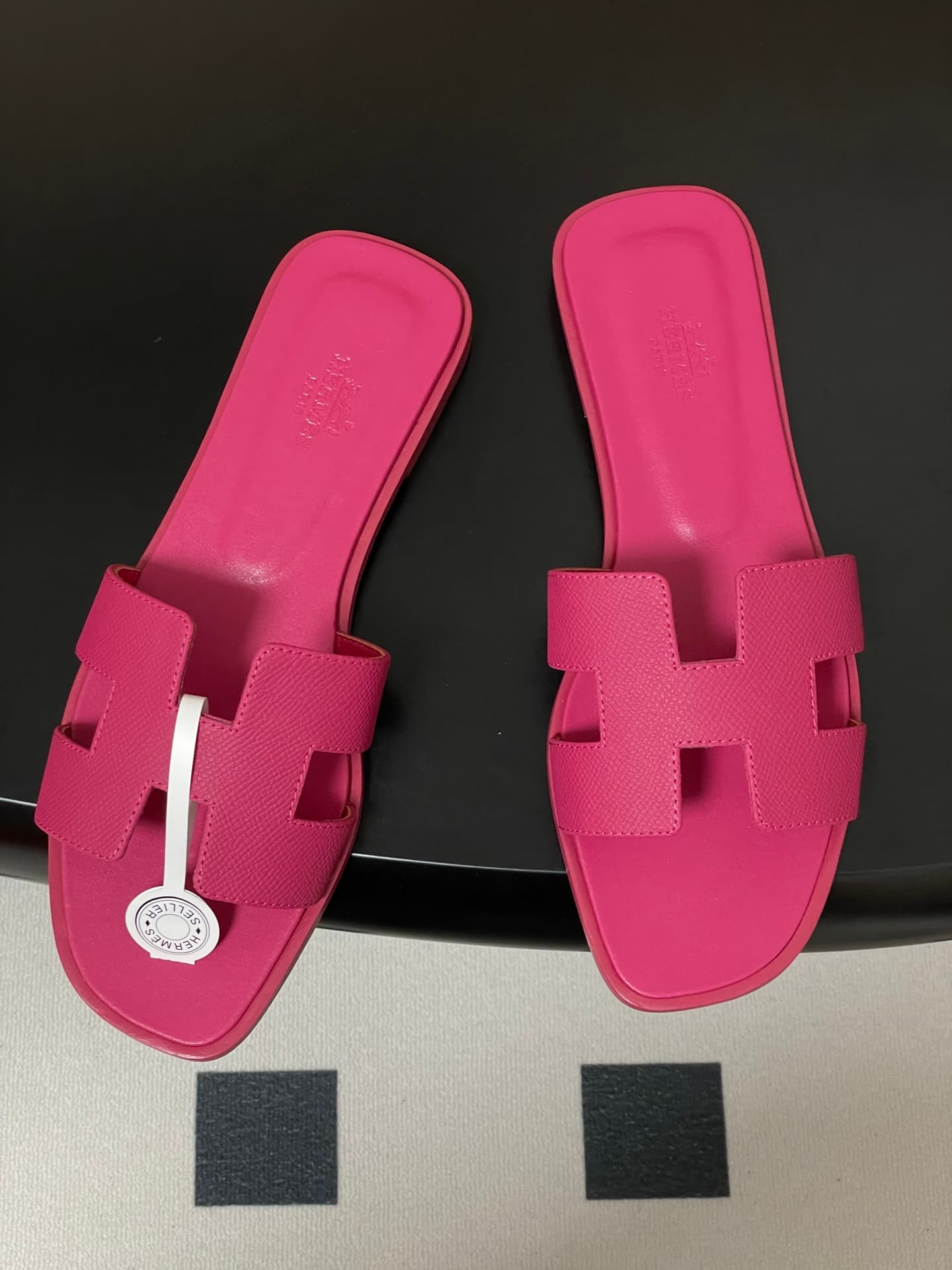D8064 – Top-quality products (come with high-end packaging boxes or scarves) — image 2