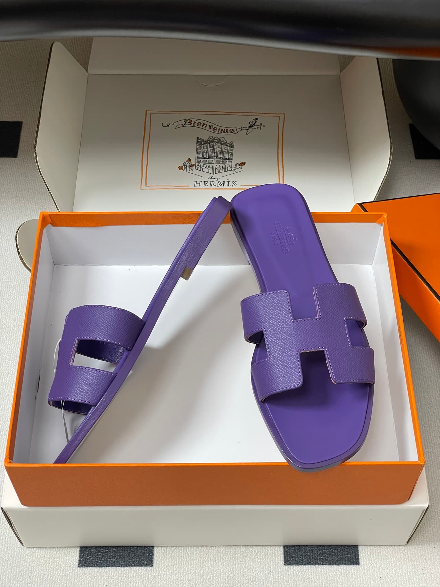 D8059 – Top-quality products (wrapped in high-end gift boxes or scarves) — image 6