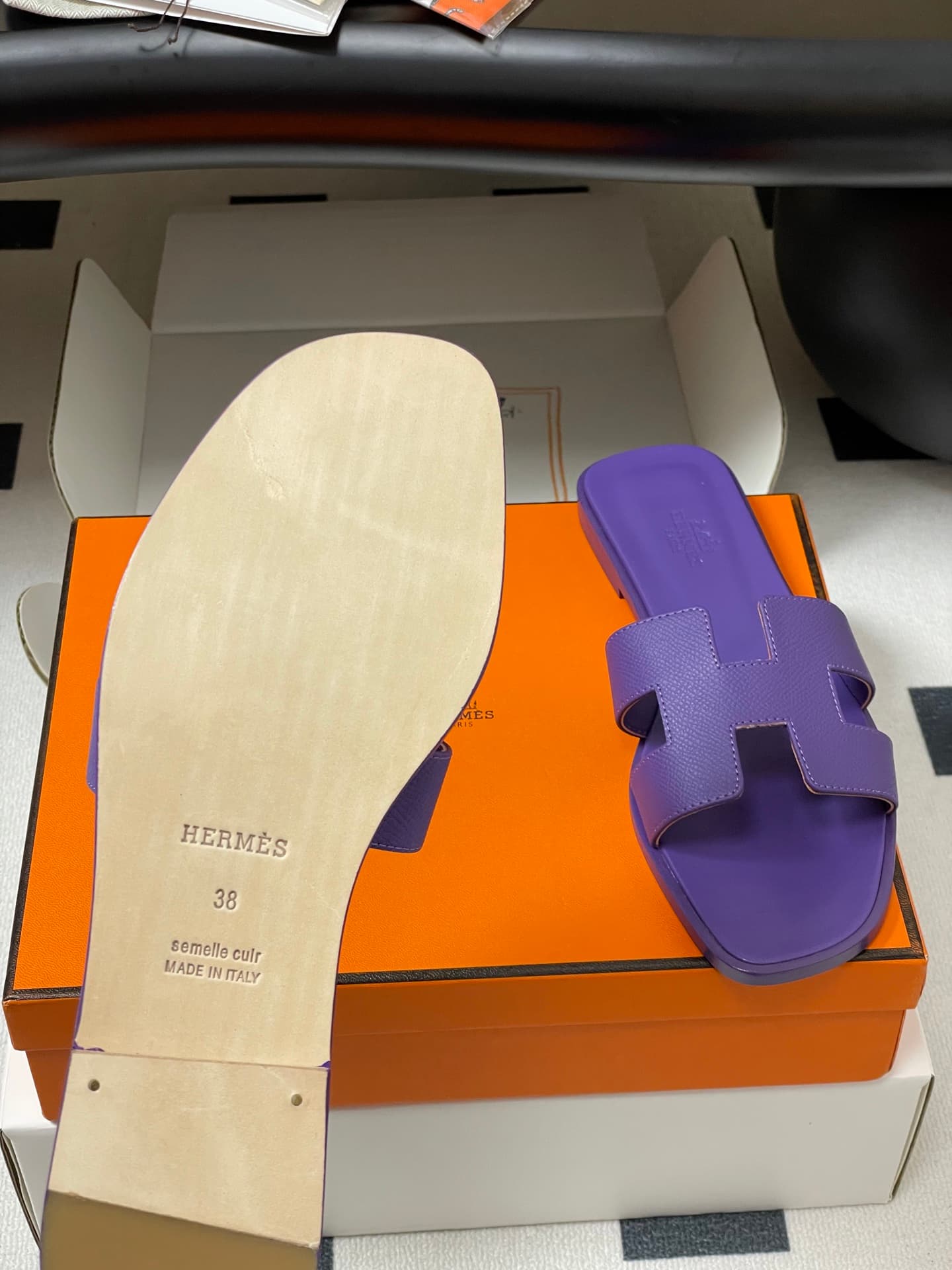 D8059 – Top-quality products (wrapped in high-end gift boxes or scarves) — image 8