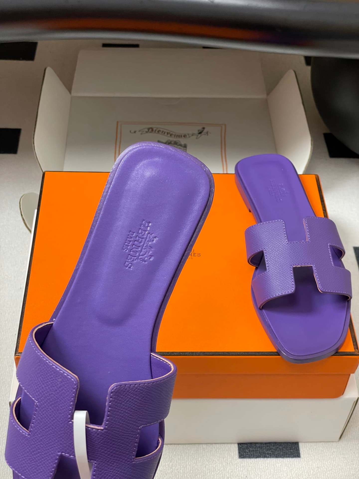 D8059 – Top-quality products (wrapped in high-end gift boxes or scarves) — image 7
