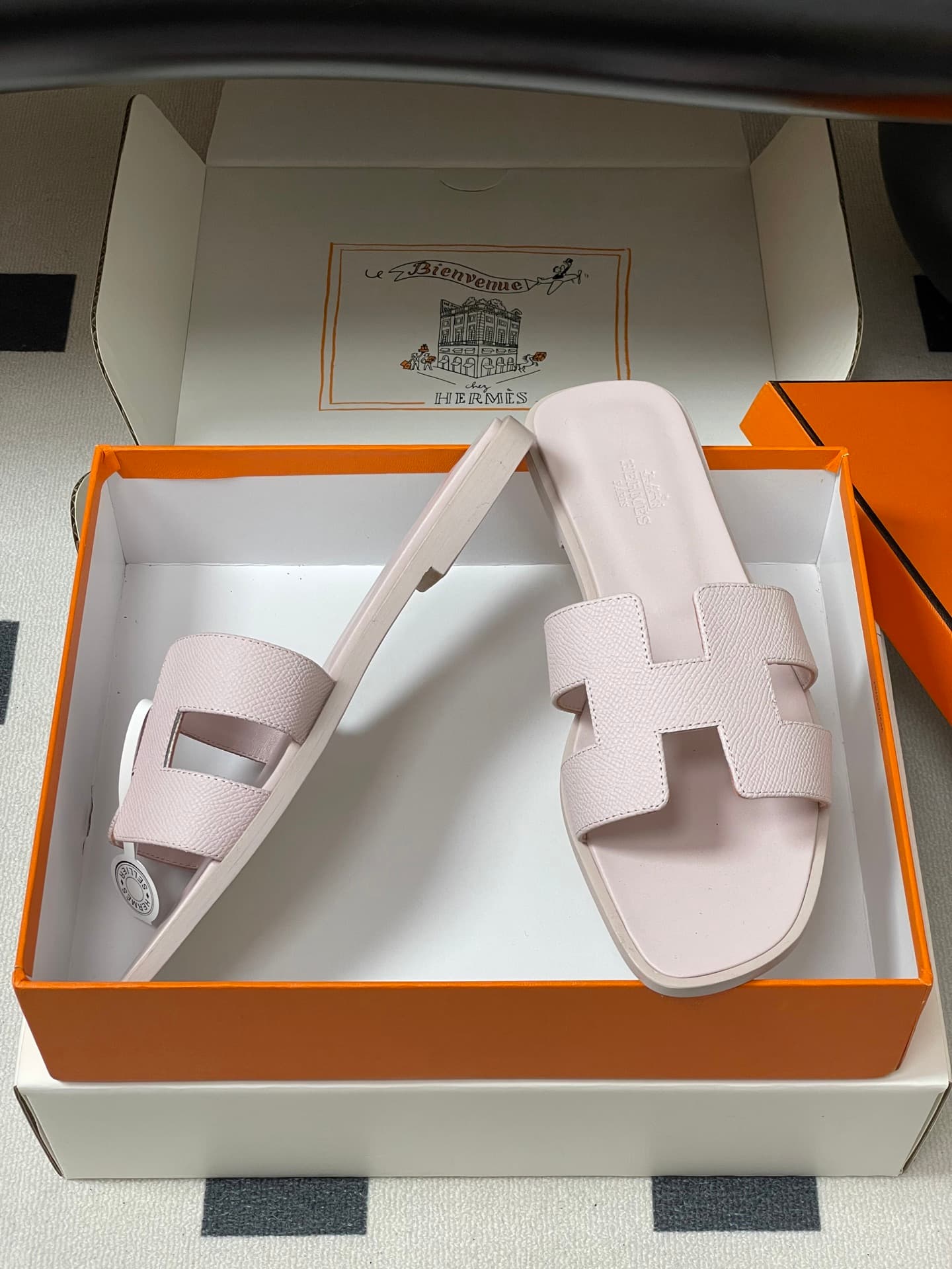 D8052 – Top-quality quality (come with high-end gift boxes or scarves) — image 6