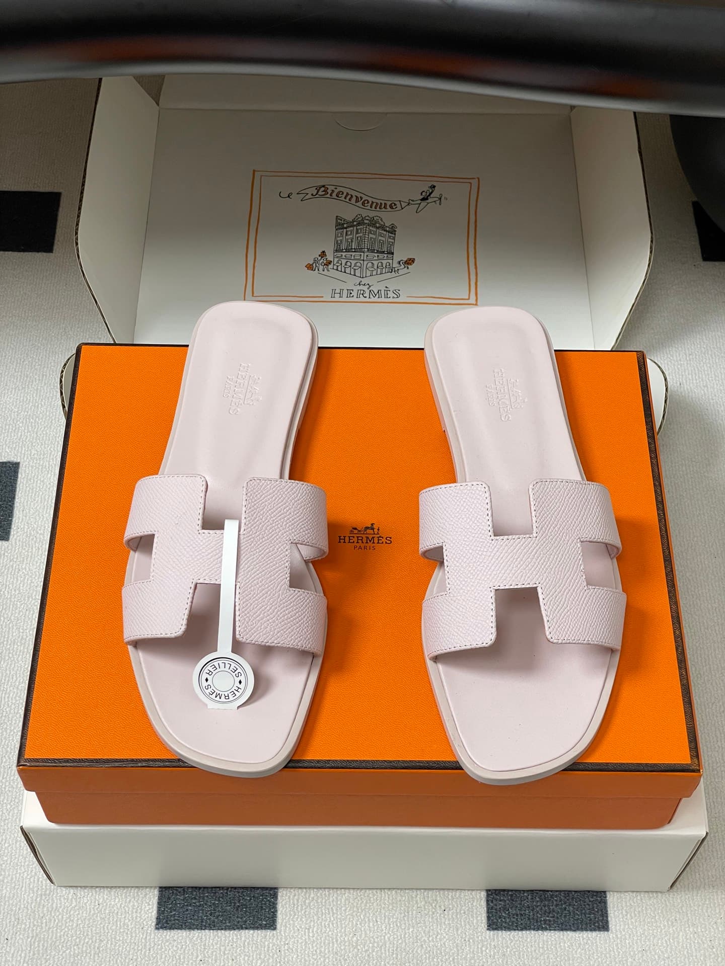 D8052 – Top-quality quality (come with high-end gift boxes or scarves) — image 5
