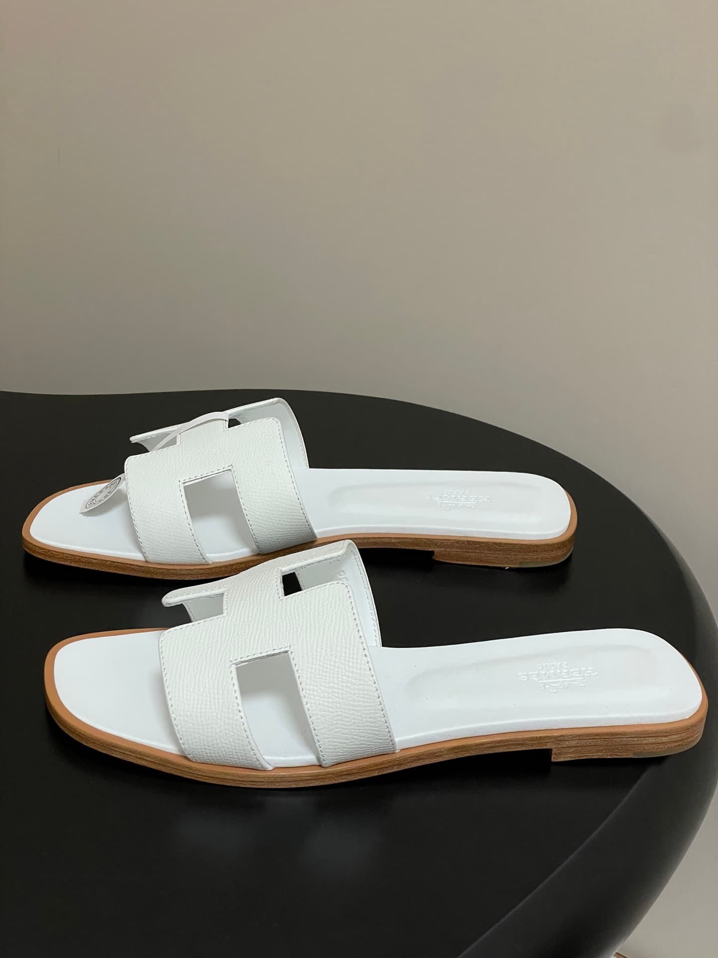 D8049 – Top-quality quality (come with high-end gift boxes/scarves) — image 3