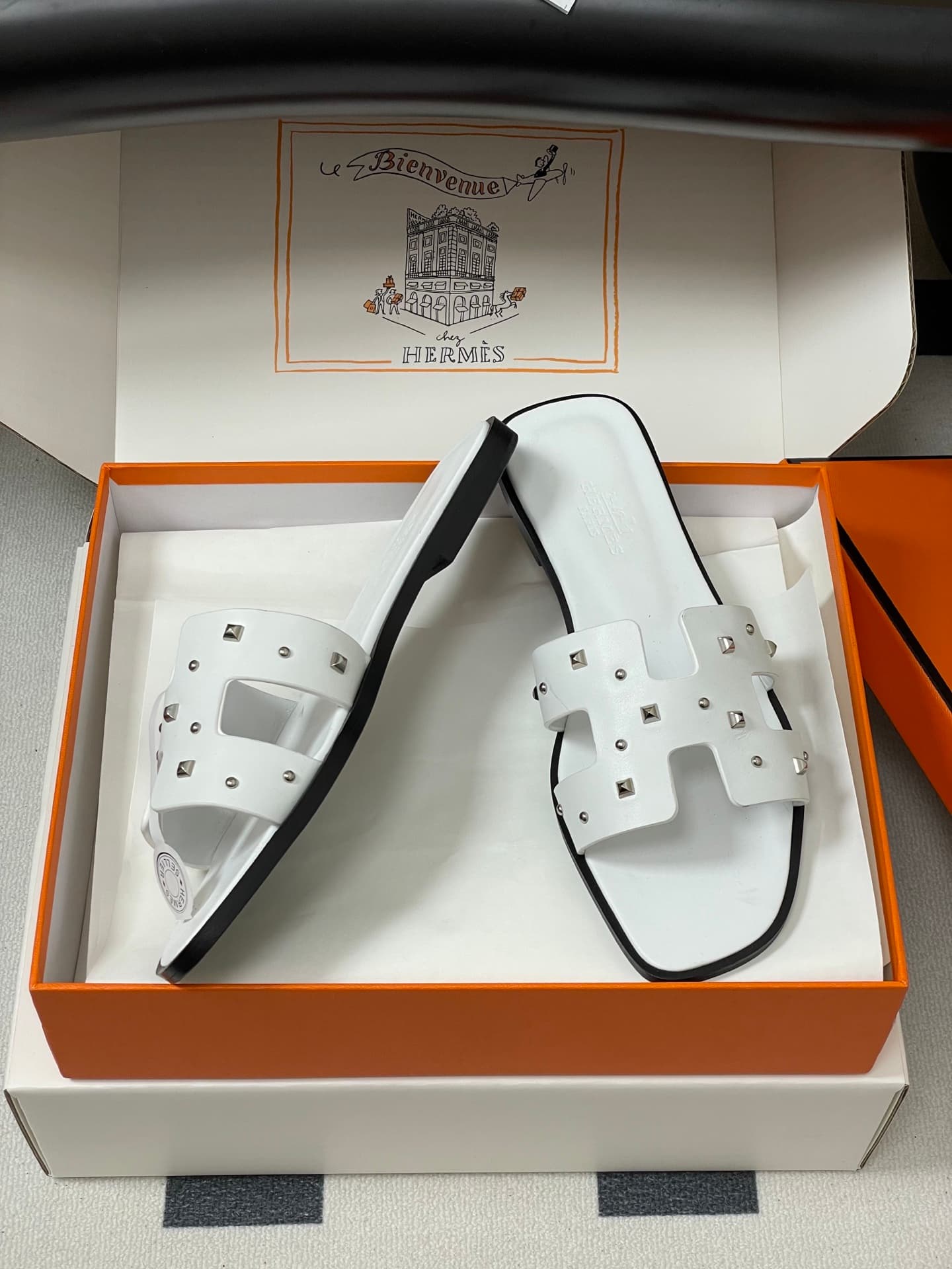 D8036 – Top-quality products (wrapped in high-end packaging boxes or scarves) — image 6