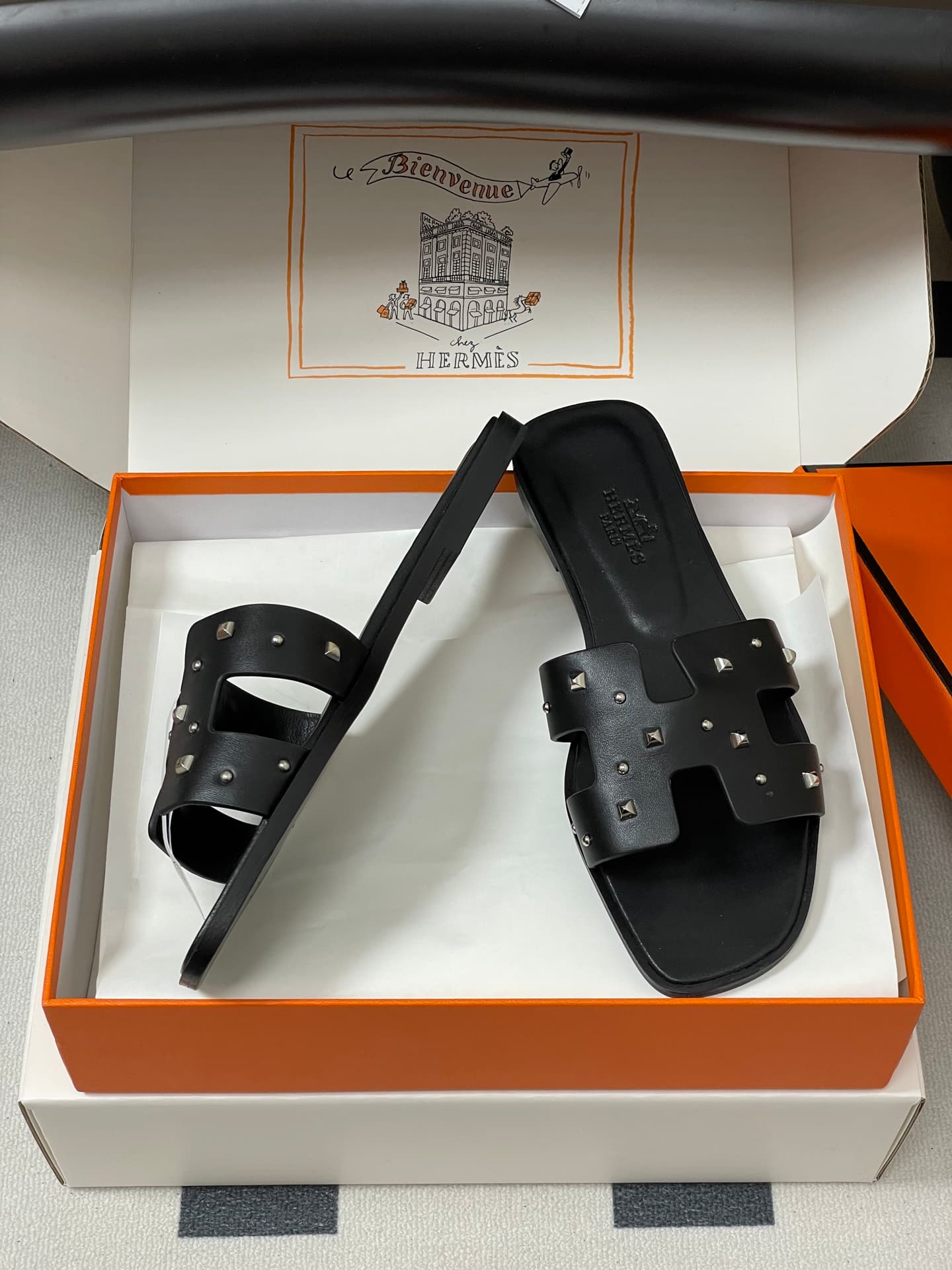 D8035 – Top-quality products (wrapped in high-end packaging boxes or scarves) — image 6
