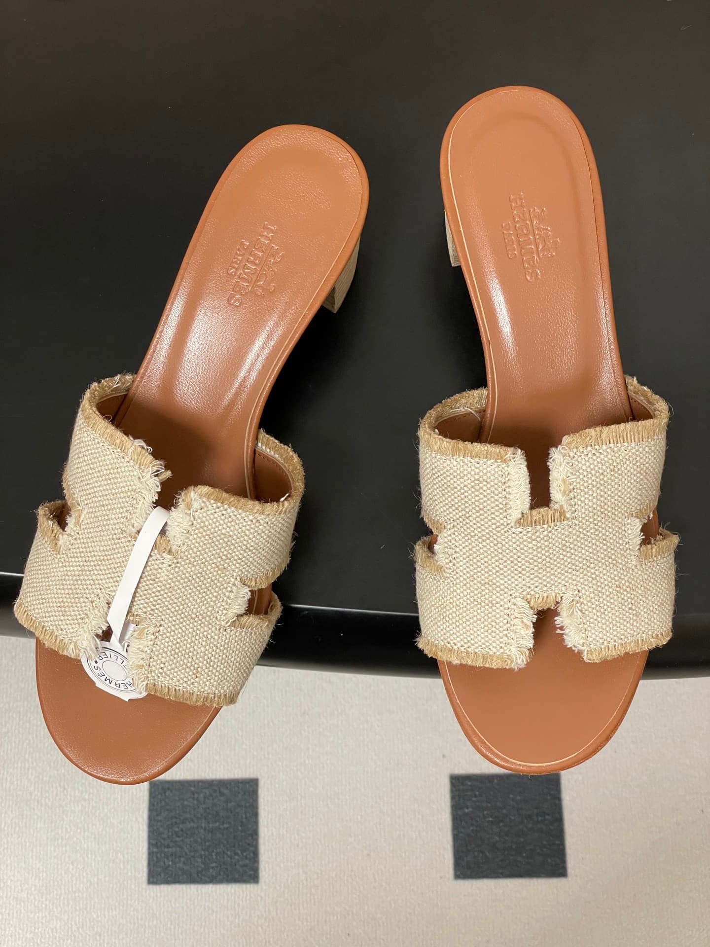 D8048 – Top-quality quality (wrapped in high-end gift boxes or scarves) — image 2