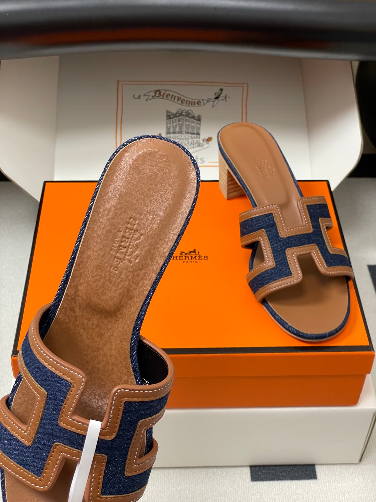 D8043 – Top-quality products (wrapped in high-end boxes or scarves) — image 7