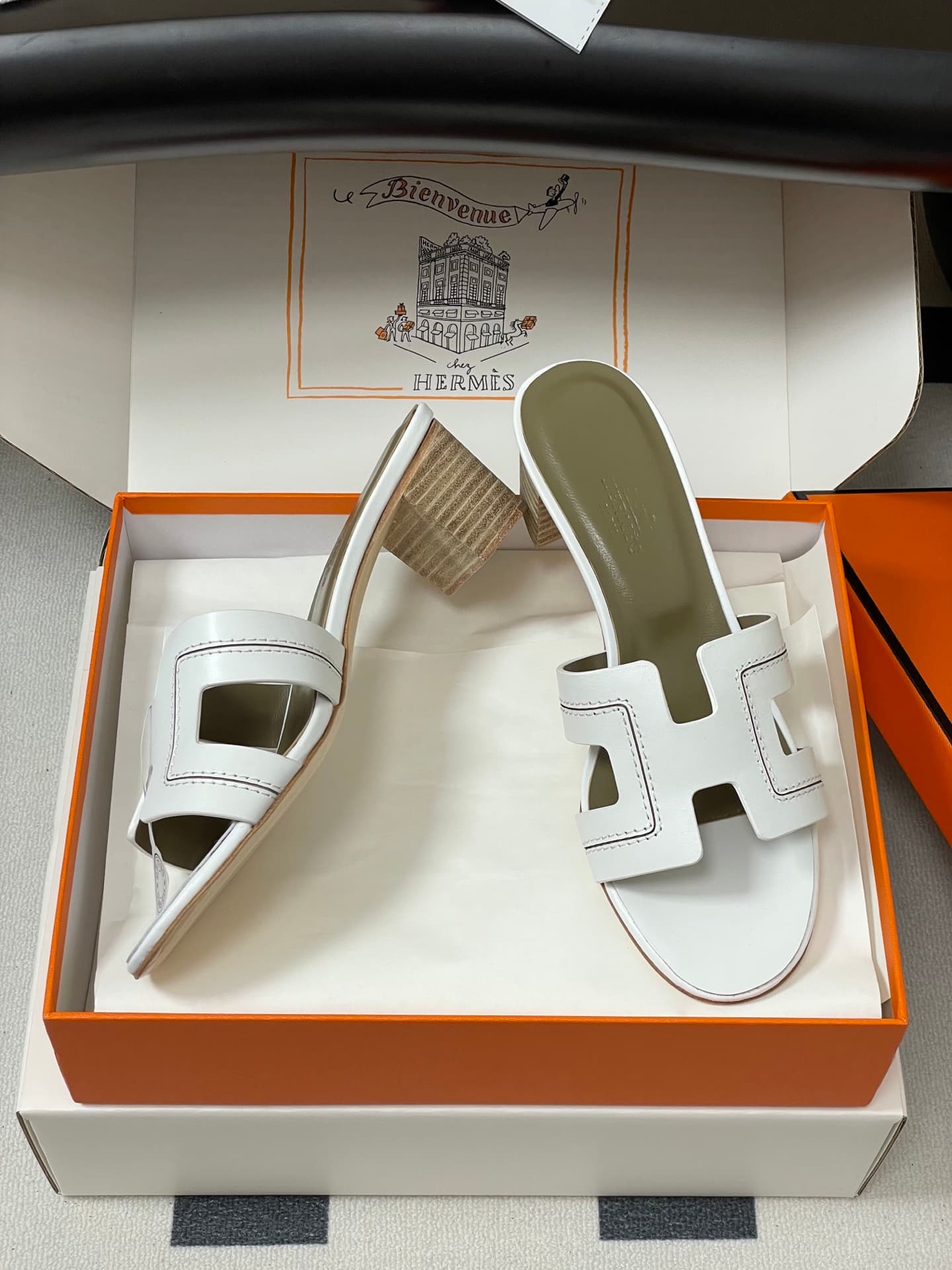D8041 – Top-quality products (wrapped in high-end boxes or scarves) — image 6