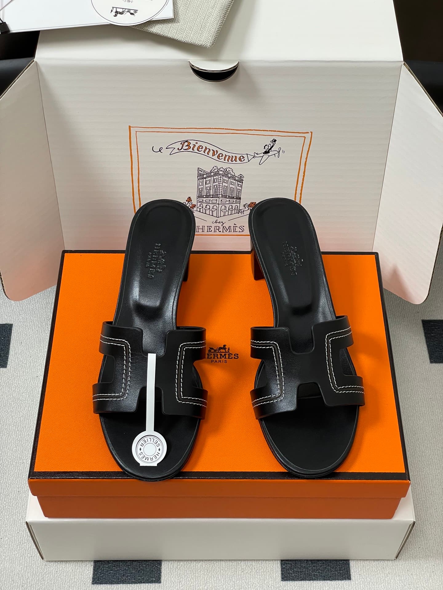 D8040 – Top-quality products (wrapped in high-end gift boxes or scarves) — image 5