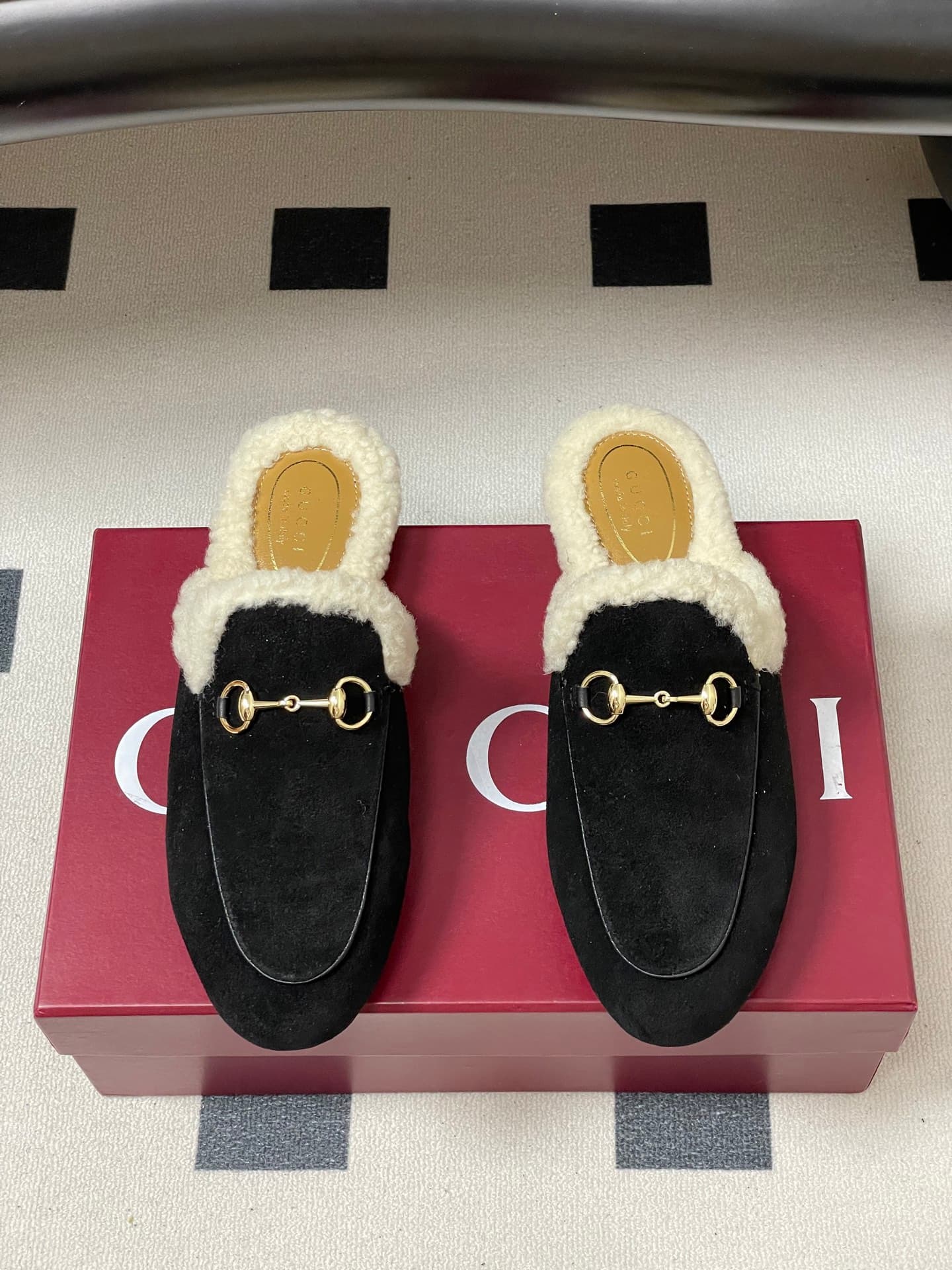 D7119 🏧𝐆𝐔𝐂𝐂𝐈 Gucci Princetown classic wool slippers, moutier shoes with leather texture, buckle-style flat slippers made of Merino wool. — image 2