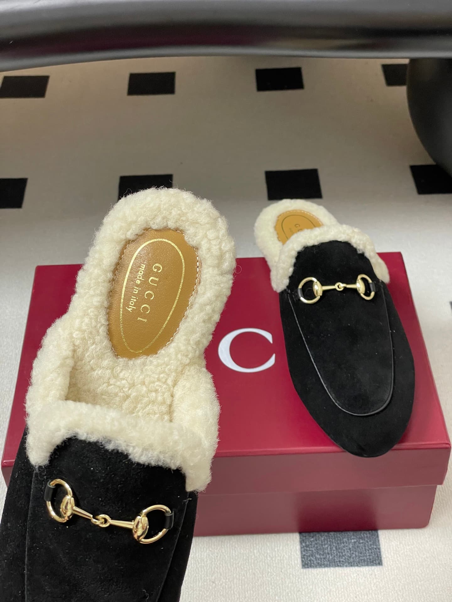 D7119 🏧𝐆𝐔𝐂𝐂𝐈 Gucci Princetown classic wool slippers, moutier shoes with leather texture, buckle-style flat slippers made of Merino wool. — image 4